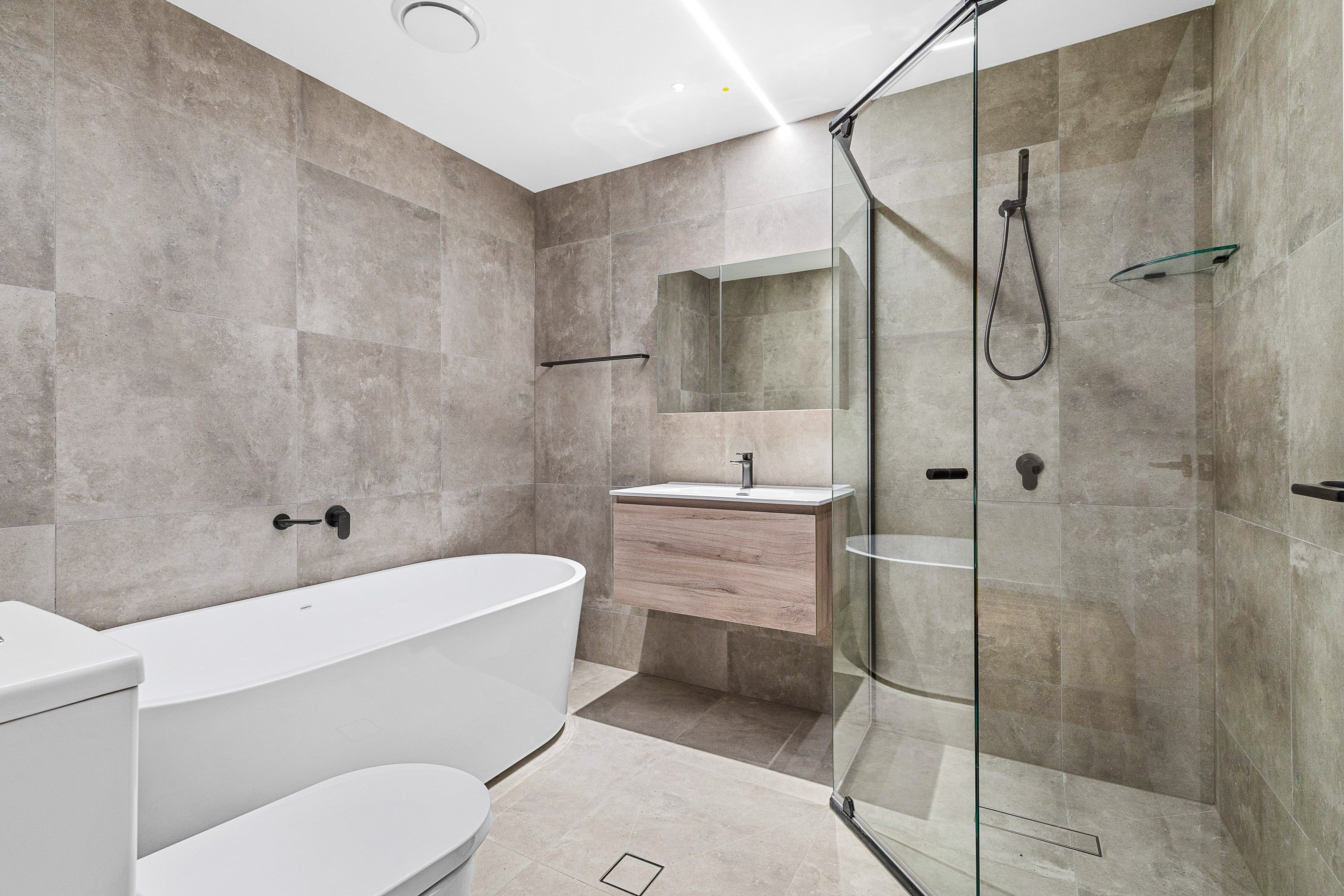 Affordable Two Bedroom Unit In Gladesville