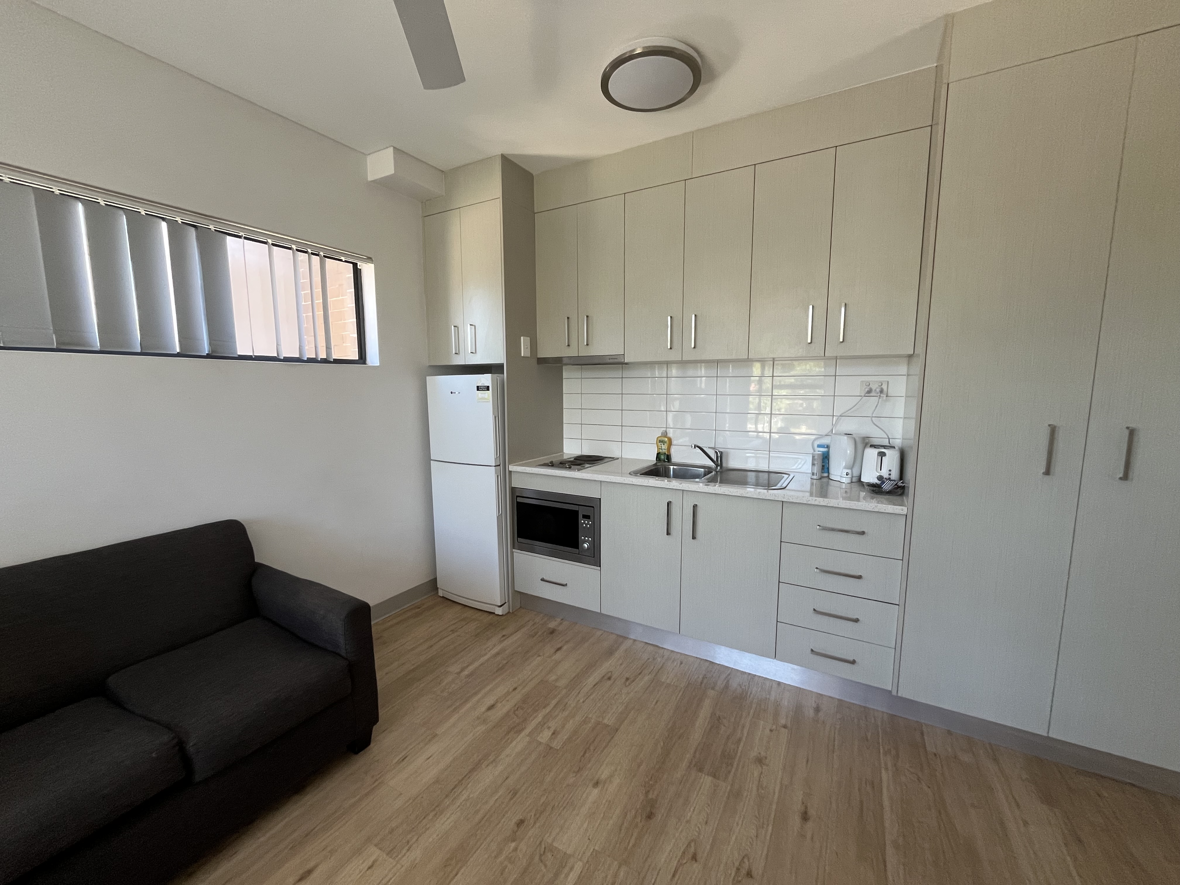 Studio apartment for lease