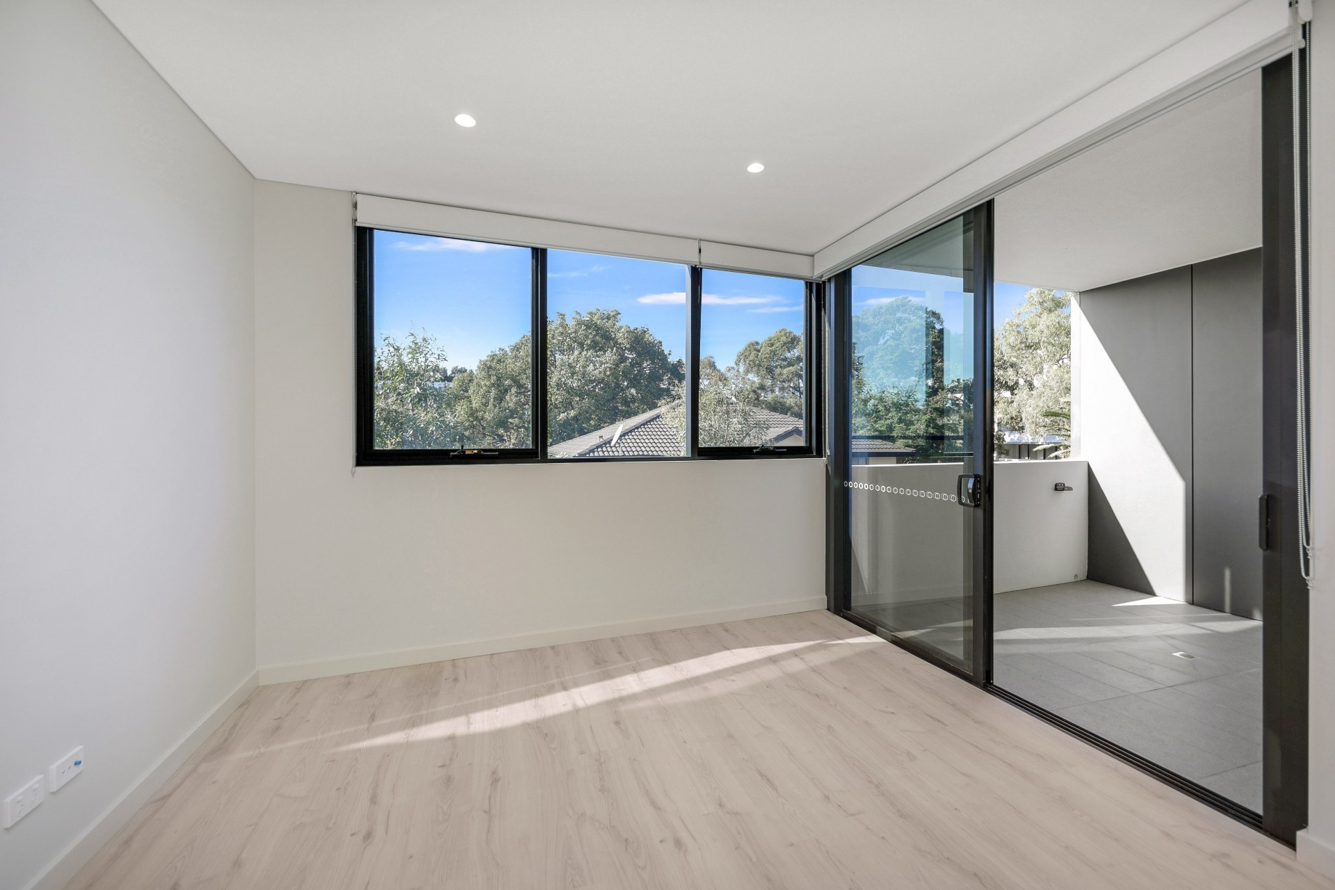 ESSENTIAL WORKER AFFORDABLE HOUSING - 20% UNDER MARKET RENT 