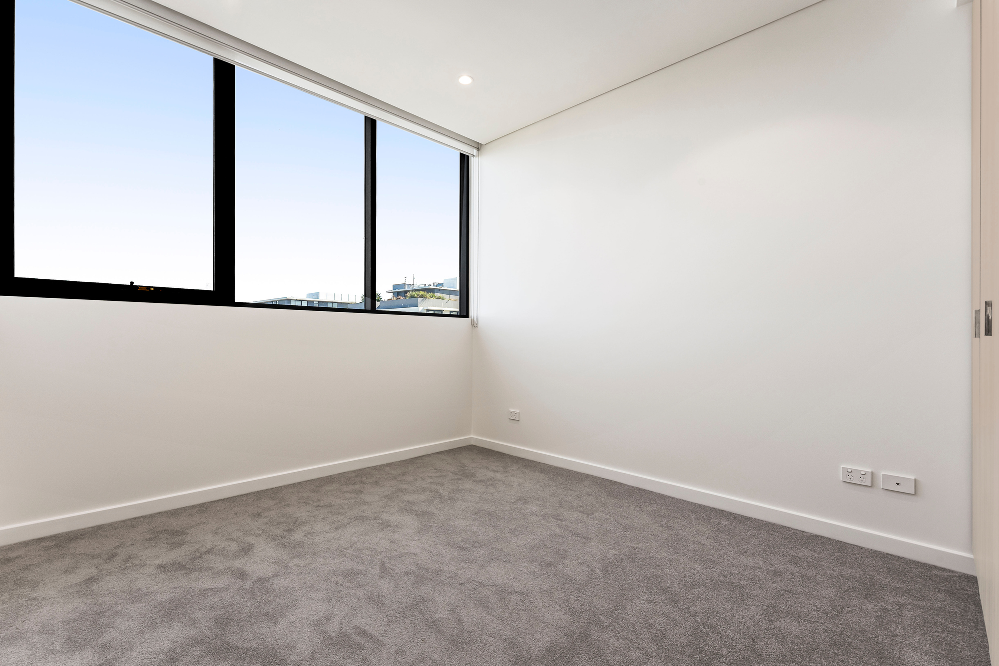 ESSENTIAL WORKER AFFORDABLE HOUSING - 20% UNDER MARKET RENT 