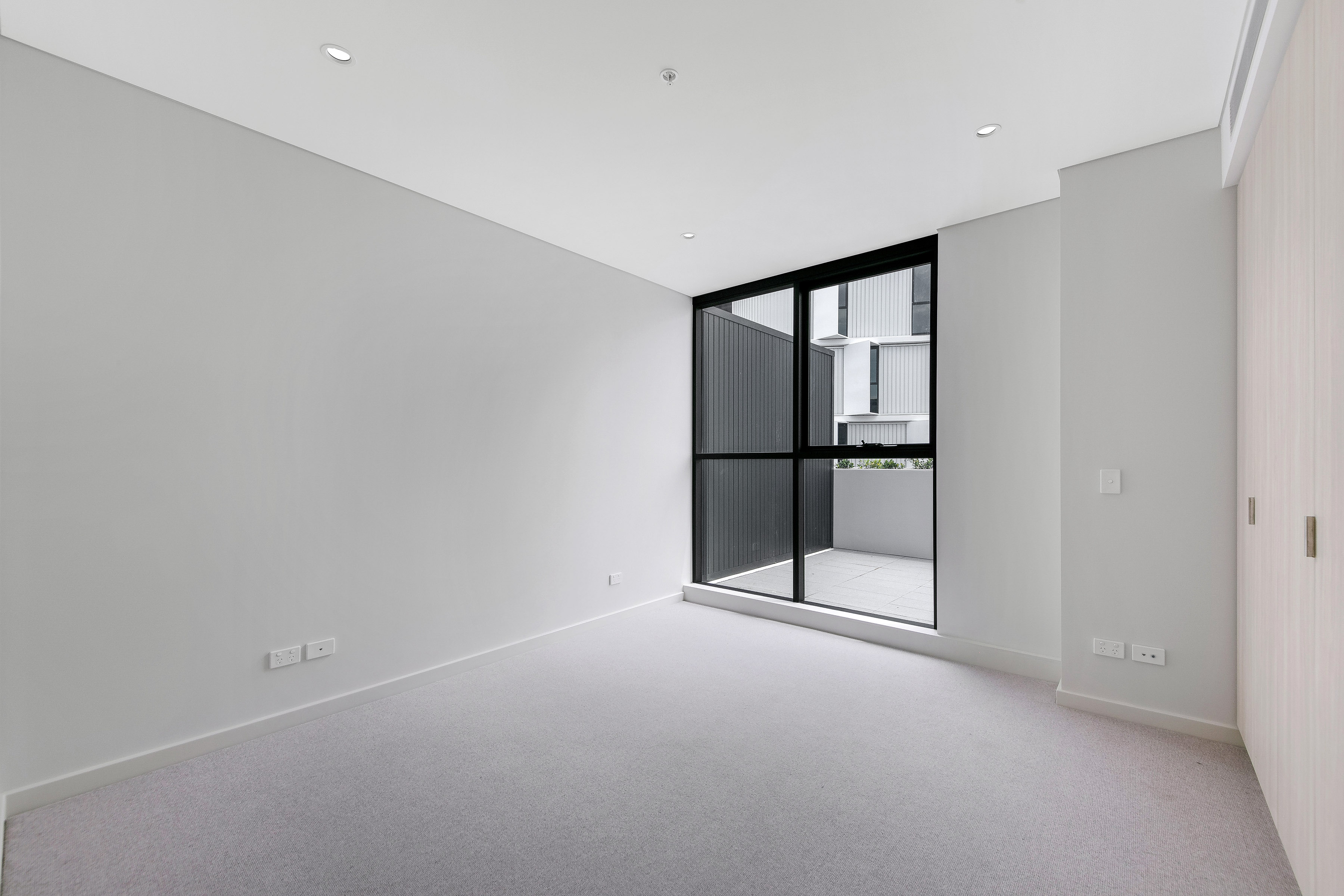 ESSENTIAL WORKER AFFORDABLE HOUSING - 20% UNDER MARKET RENT 