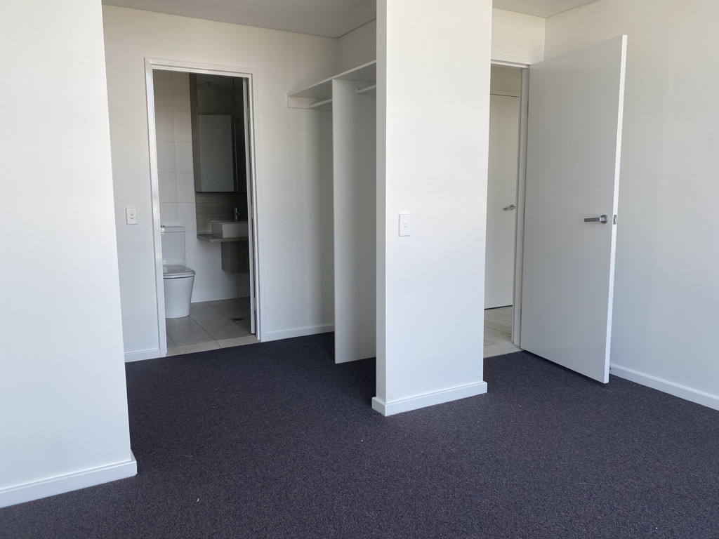 Modern Two bedroom unit on 5th Floor