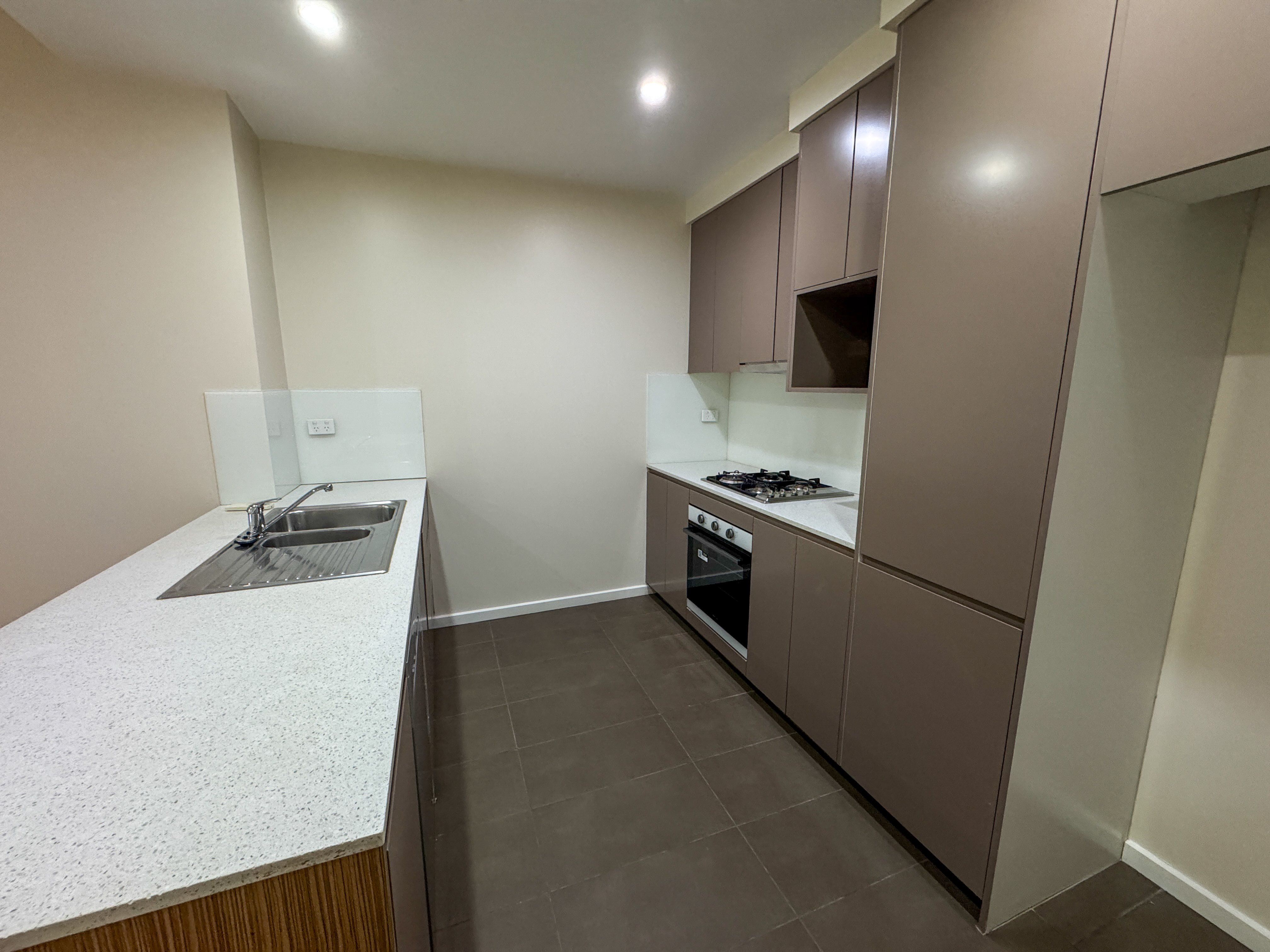 2 Bedroom Apartment - 25% below market rent