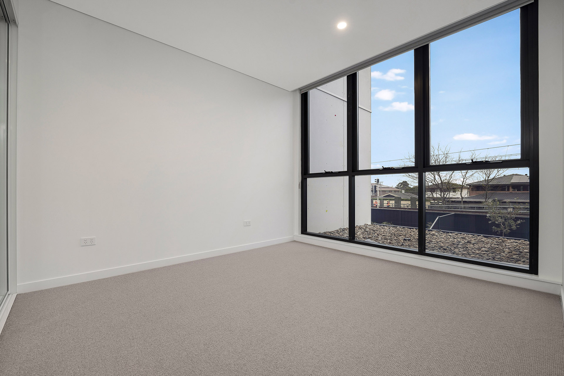 2 Bedroom Apartment - 25% below market rent
