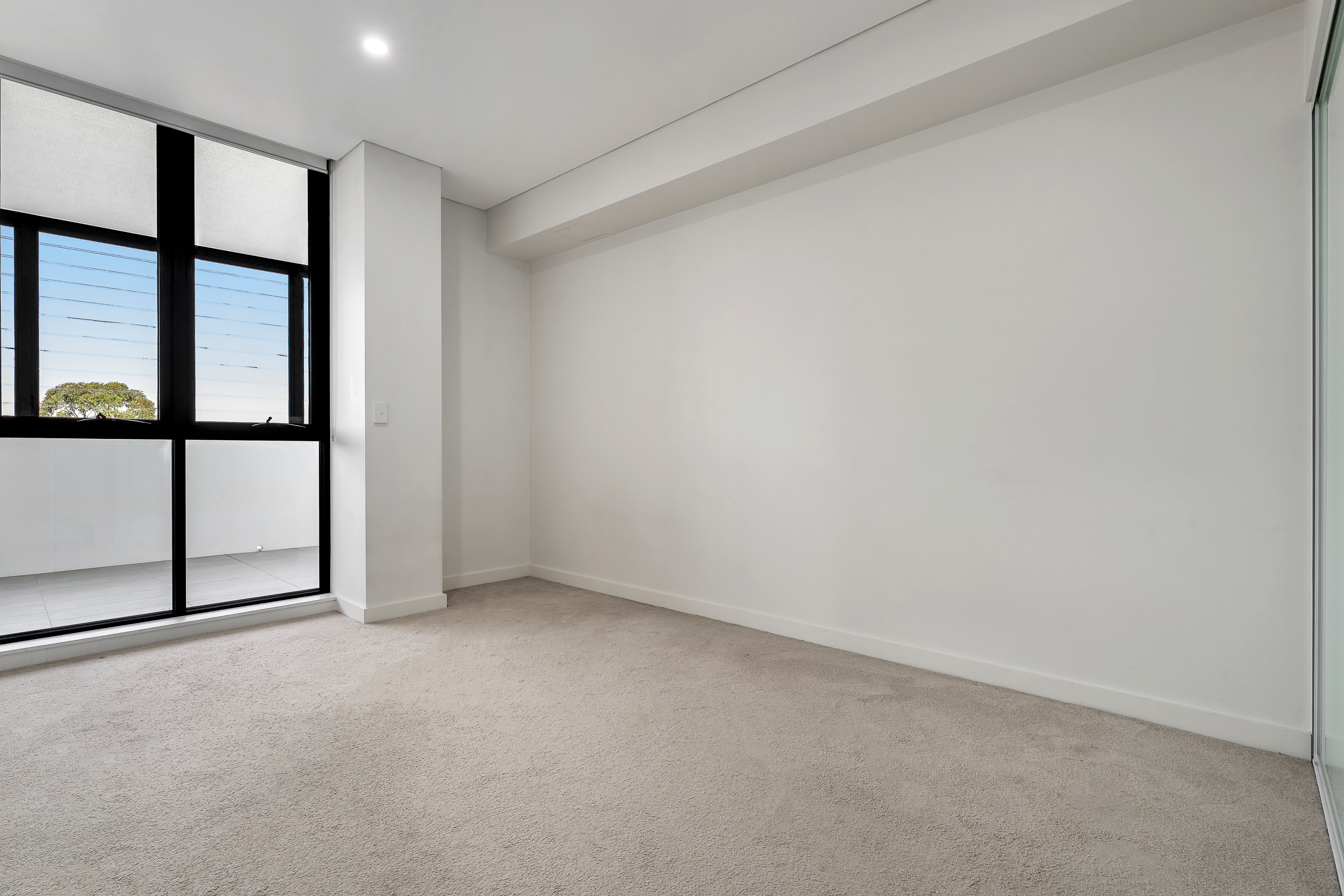 Modern 2 Bedroom Apartment with Great Views