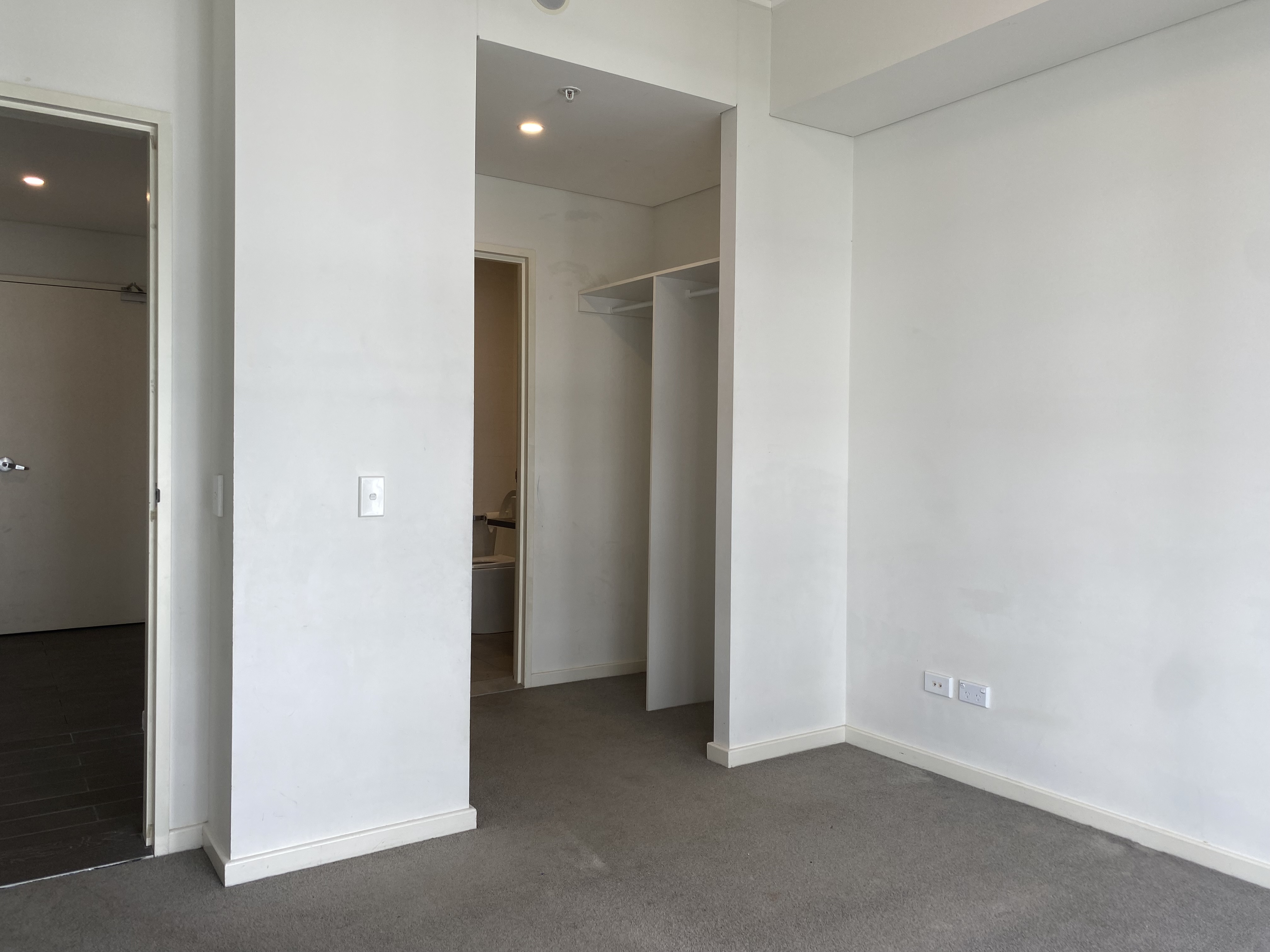 Modern Two bedroom unit on 4th Floor