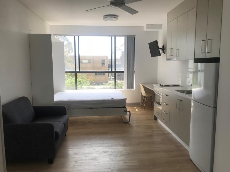 Spacious studio apartment for lease