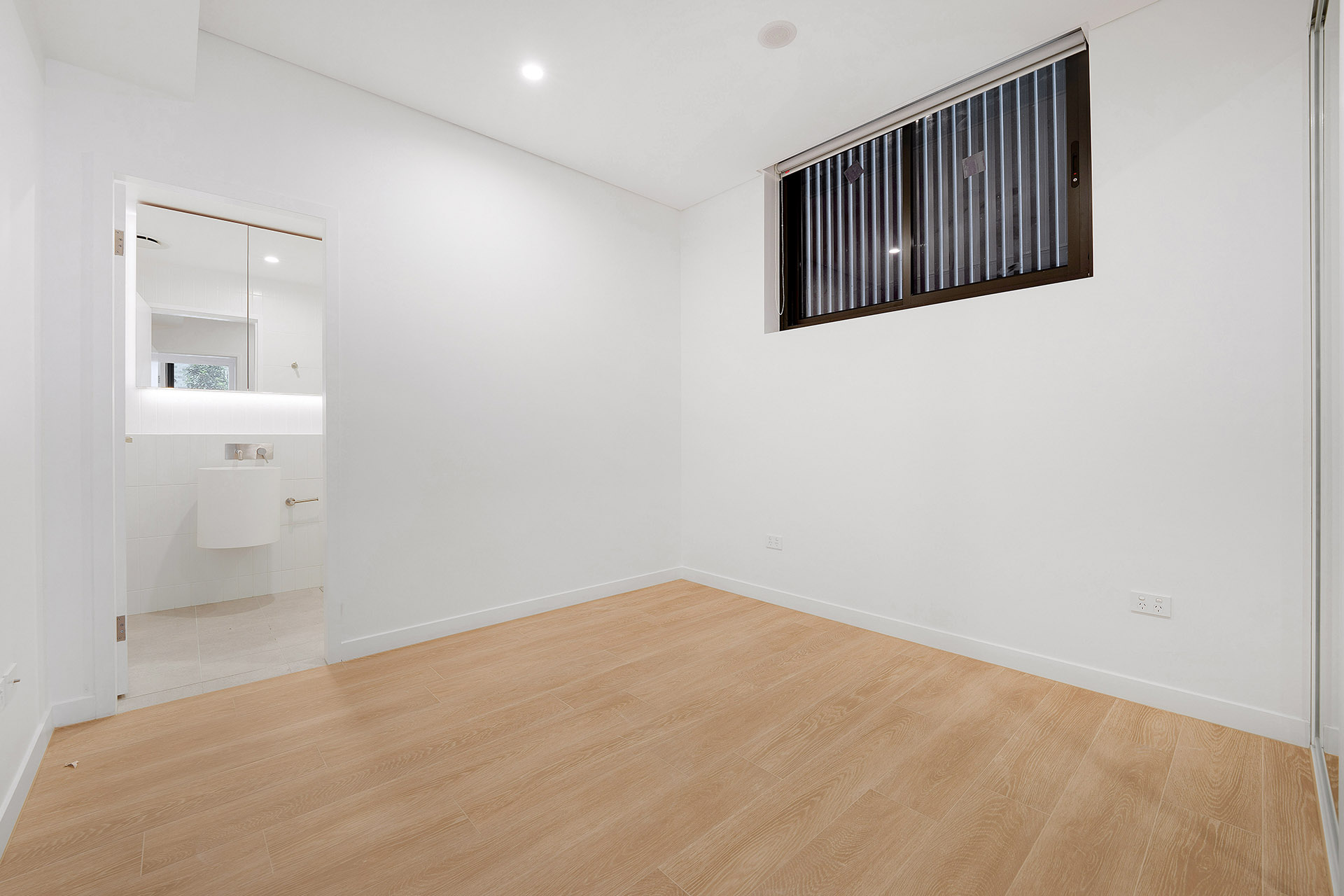 2 Bedroom Apartment - 25% below market rent