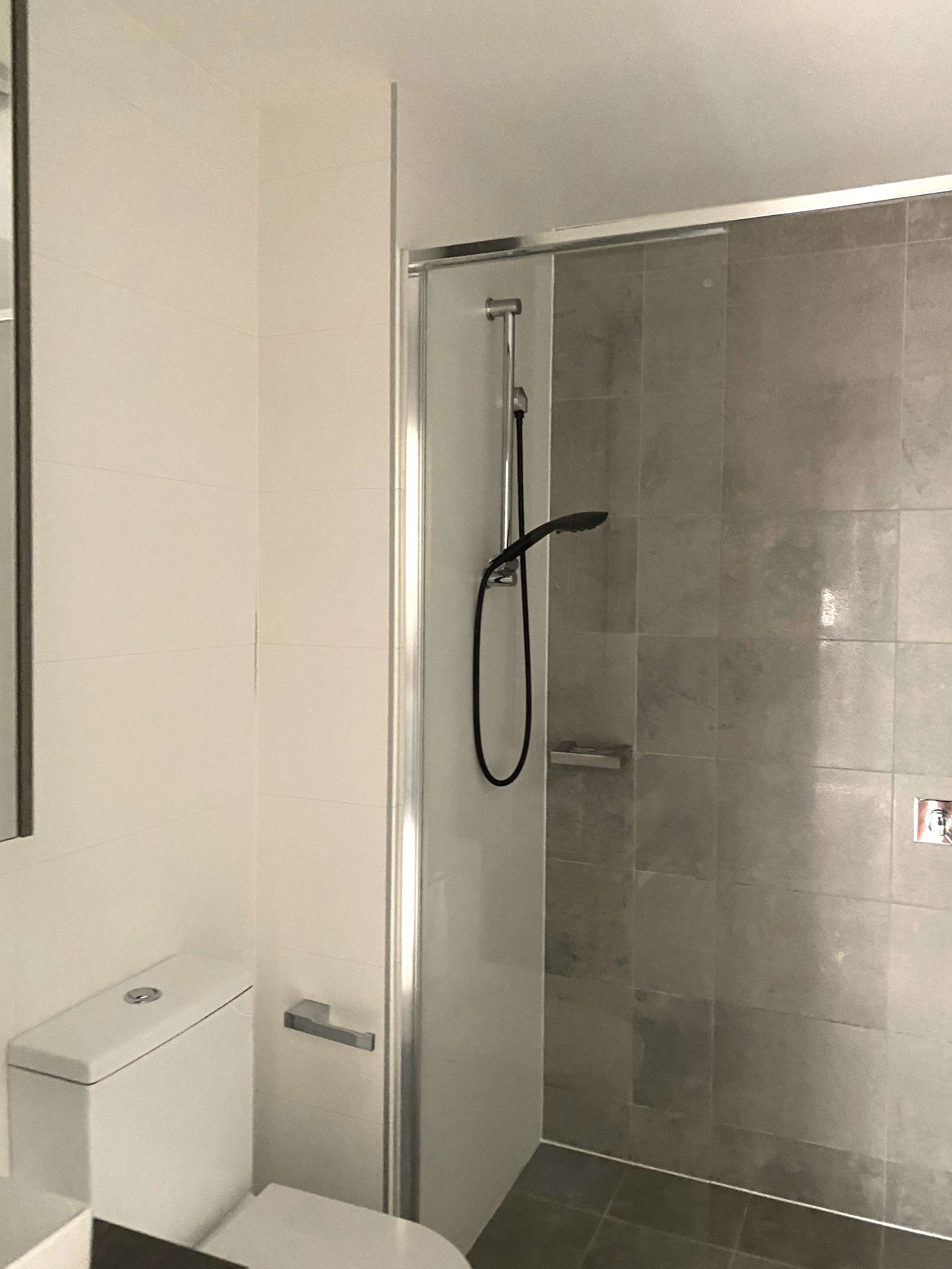 Modern Apartment in Prime Location 