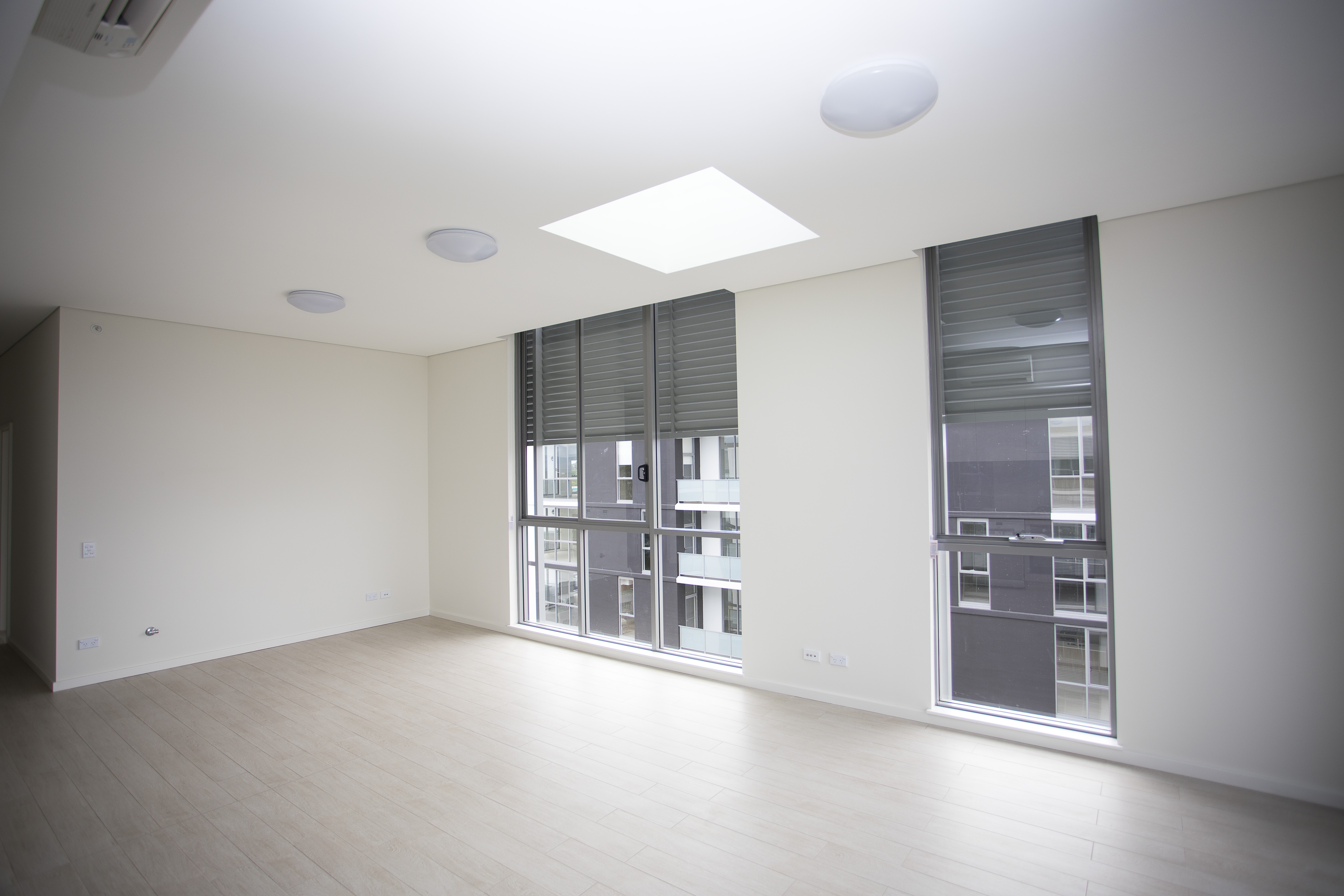 Building C Modern Apartment in Prime Location 6th Floor