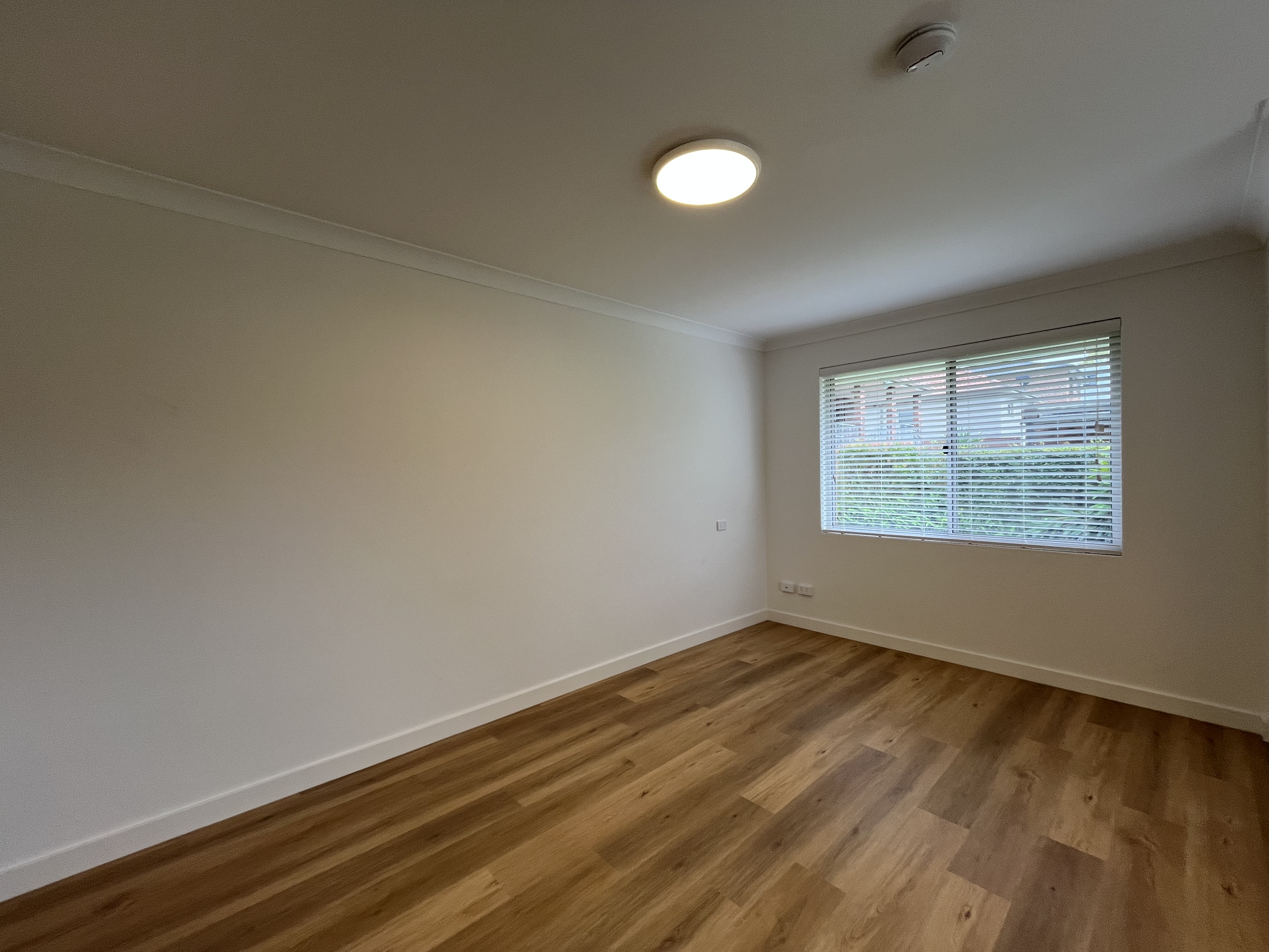 Renovated 1 bedroom flat under affordable housing for lease