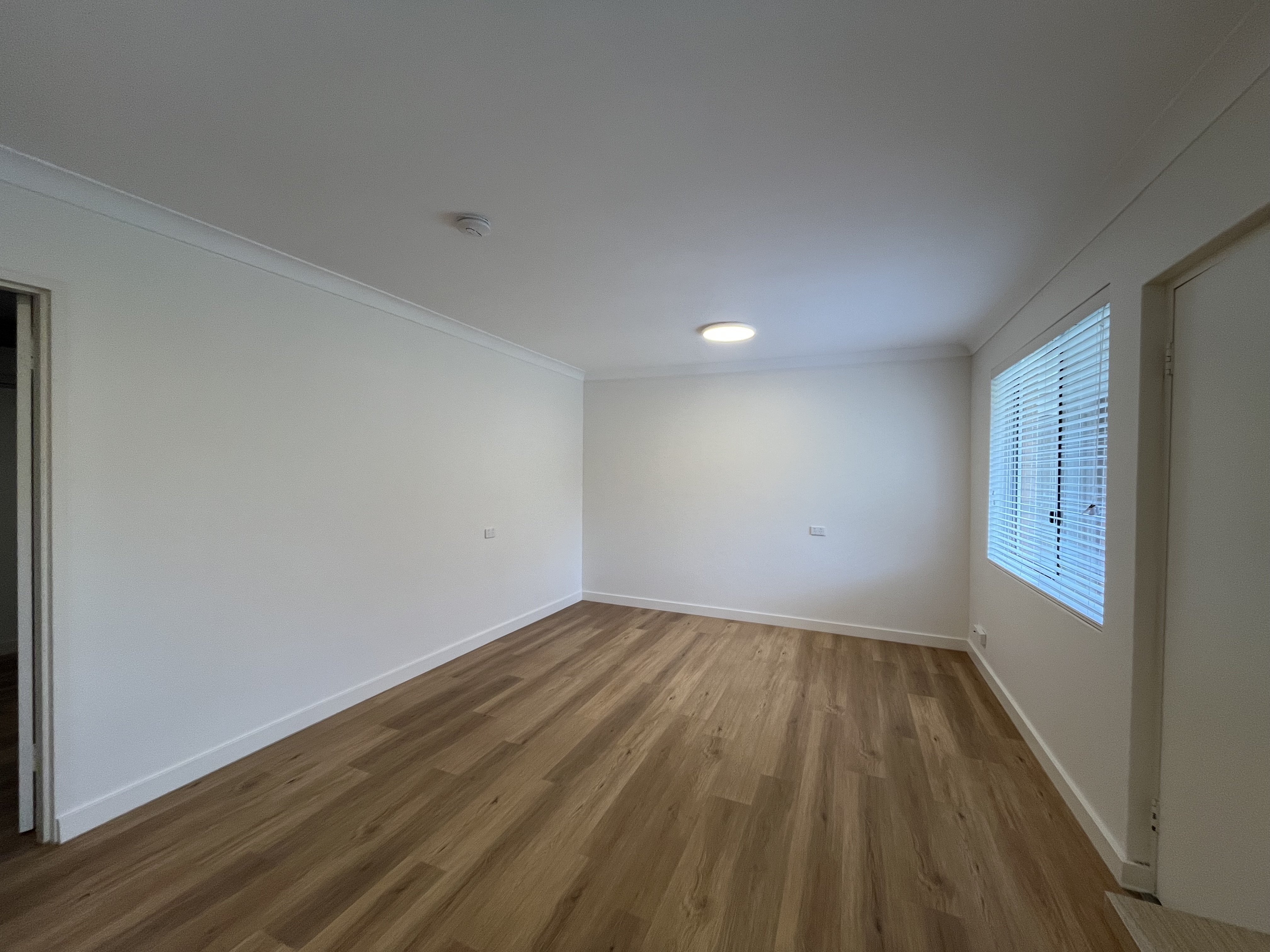 Renovated 1 bedroom flat under affordable housing for lease