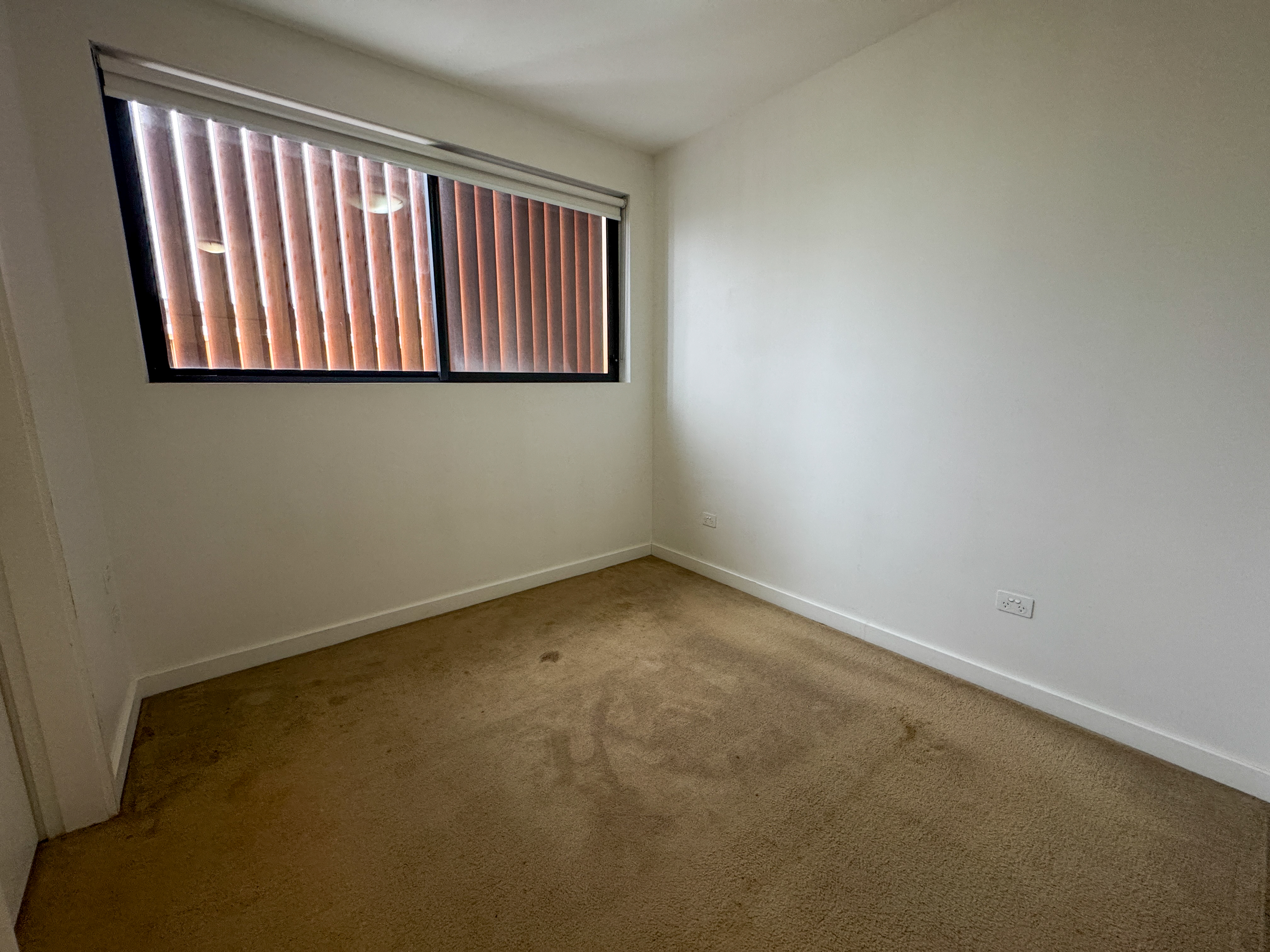 3 Bedroom Townhouse - 20% Below Market Rent