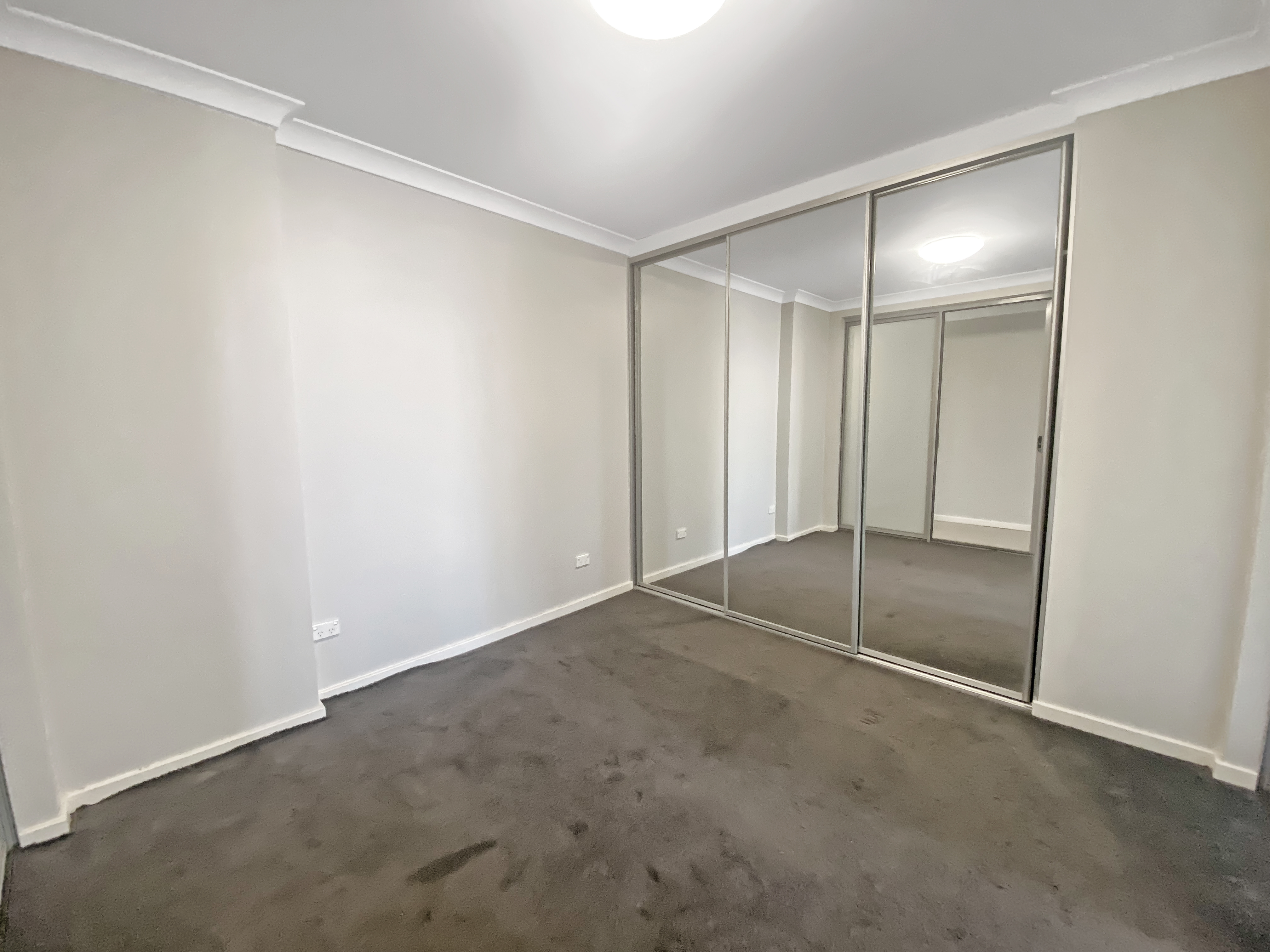 1 Bedroom Apartment - 20% below market rent