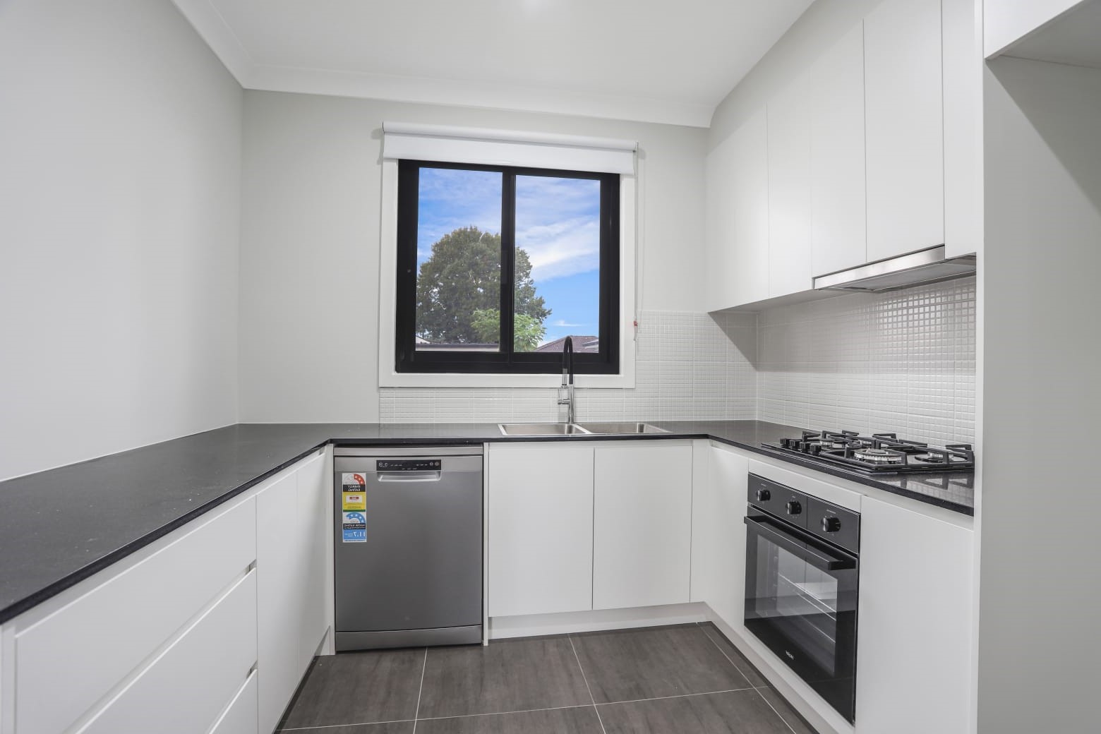 3 BEDROOM HOUSE - 20% BELOW MARKET RENT