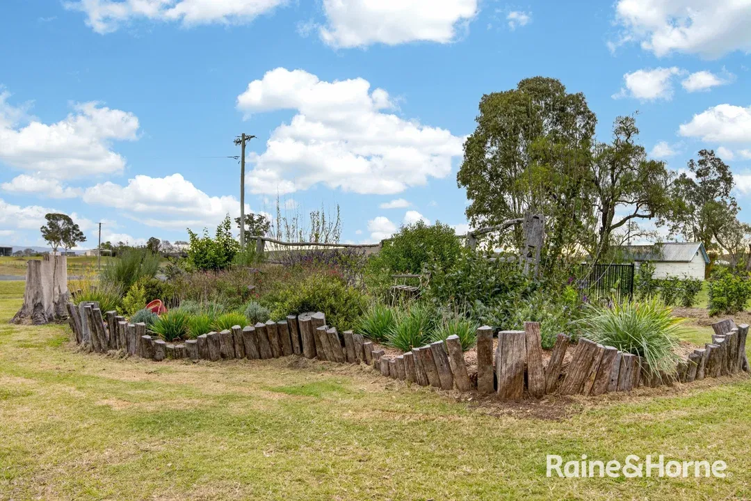 11 Oak Street, Tannymorel For Sale by Farmbuy.com - image 19