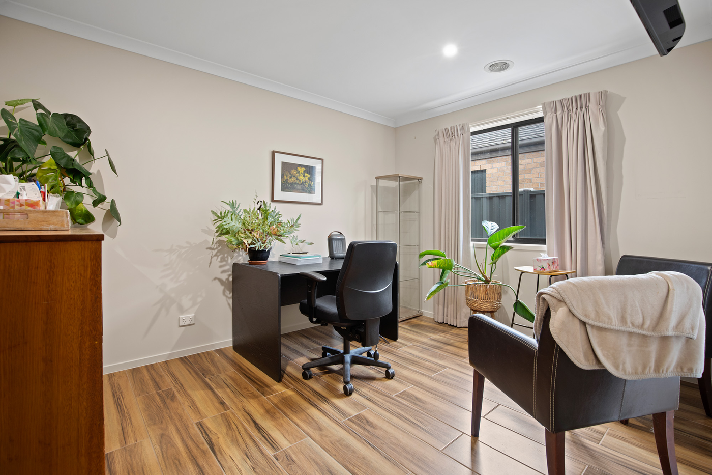 6 Bindarri Road, Manor Lakes - Thumbnail 5