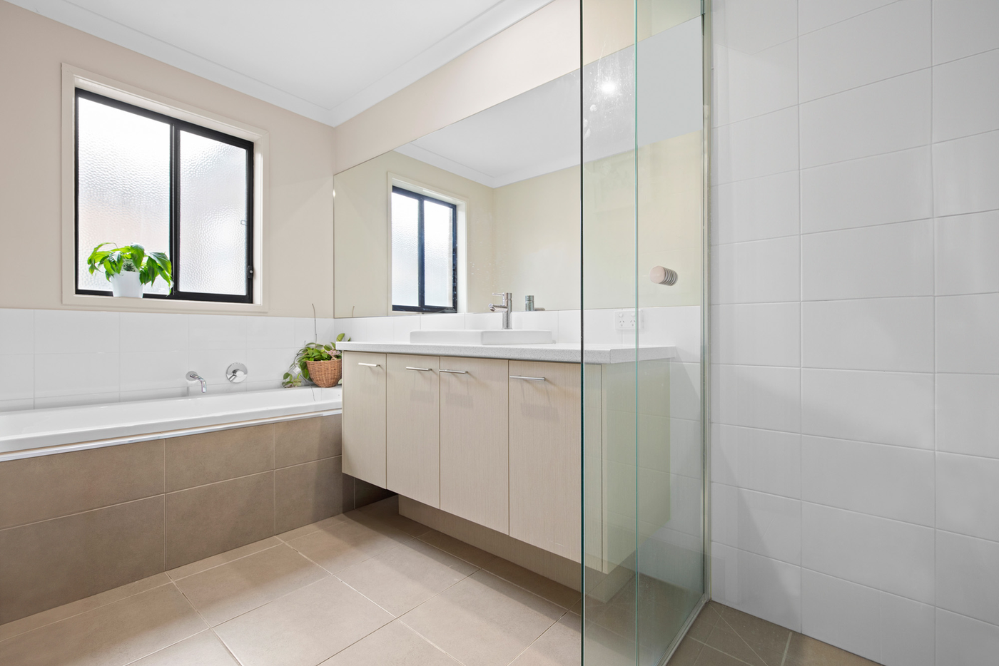 6 Bindarri Road, Manor Lakes - Thumbnail 8