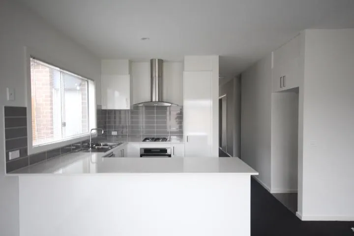 46 Botany Drive, Carrum Downs - Thumbnail 2