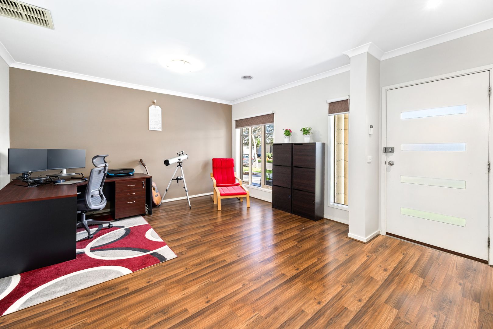 14 Edenvale Street, Manor Lakes - Thumbnail 8