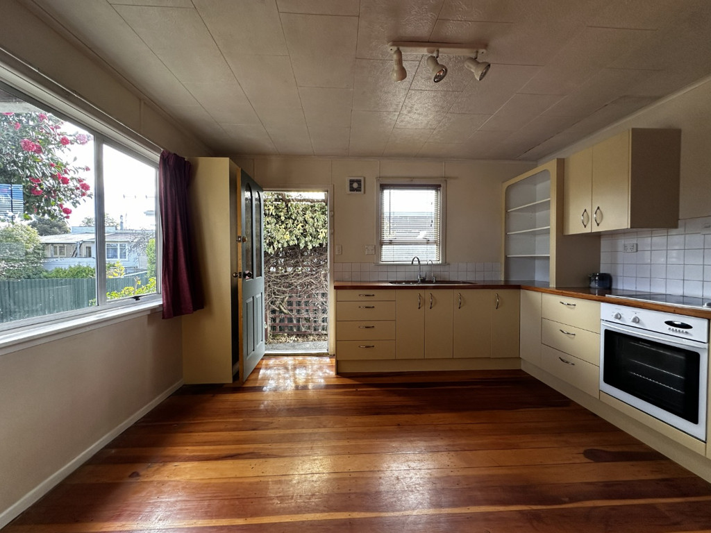 15 Waitahanui Avenue, Town Centre