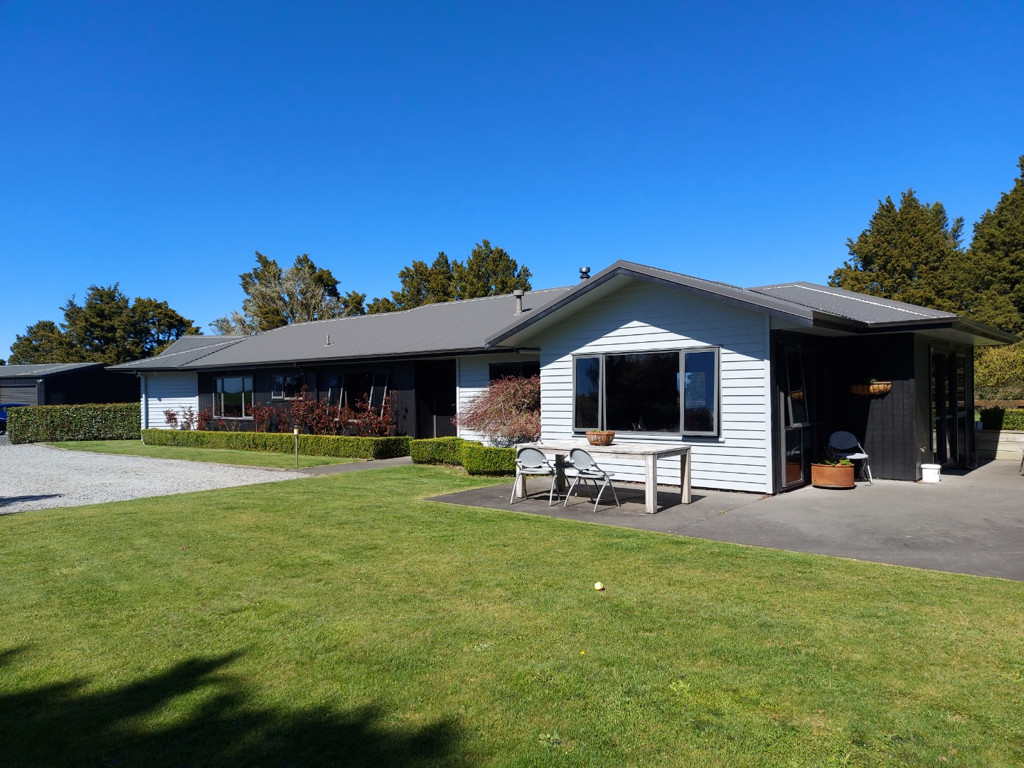 1443 Poihipi Road, Kinloch