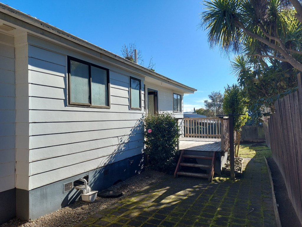 15 Holland Grove, Richmond Heights