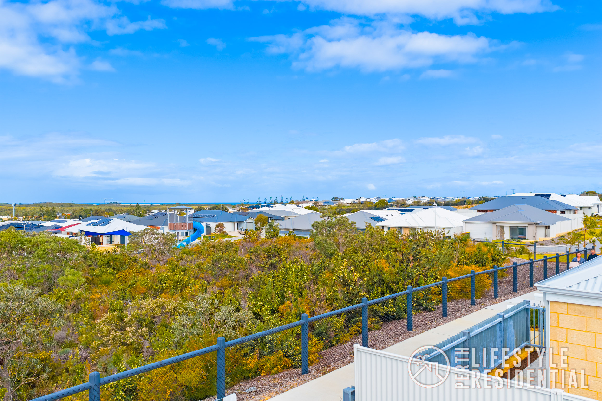 HOME IN SOUGHT AFTER EGLINTON image 3