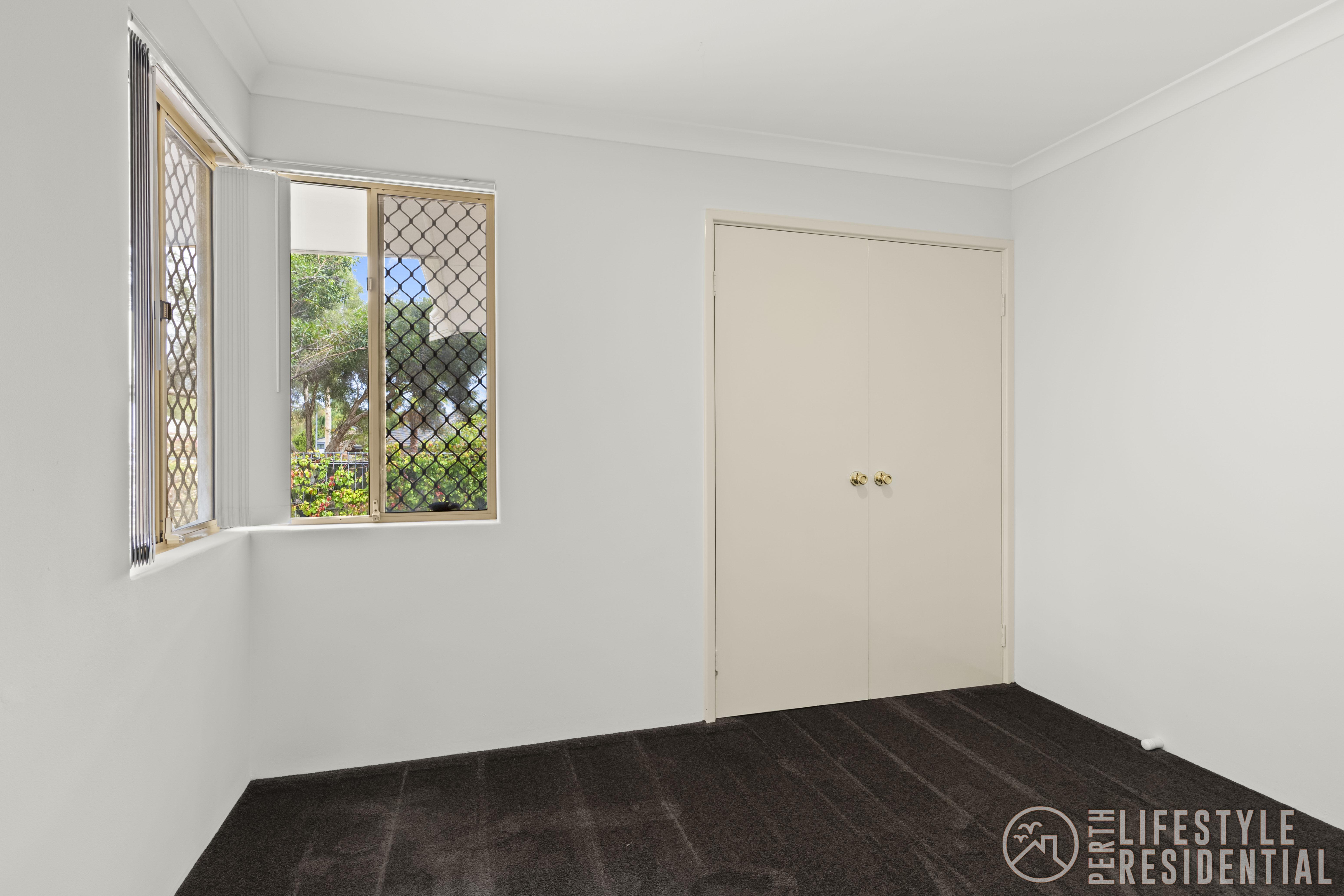 3/6 Conifer Close, BALLAJURA, WA, 6066, Ballajura - Thumbnail 4
