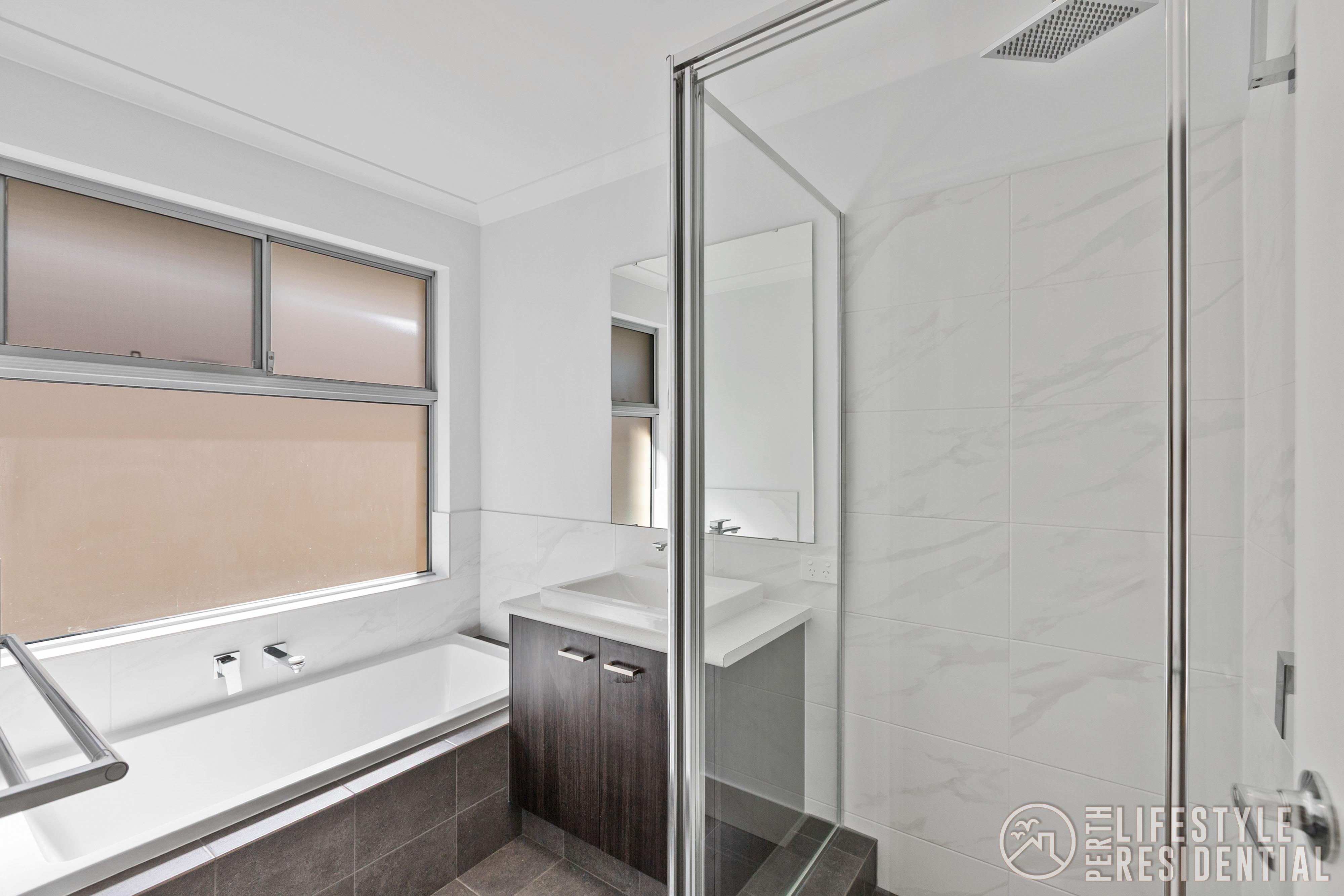 Available now – Great location and close to transport image 8