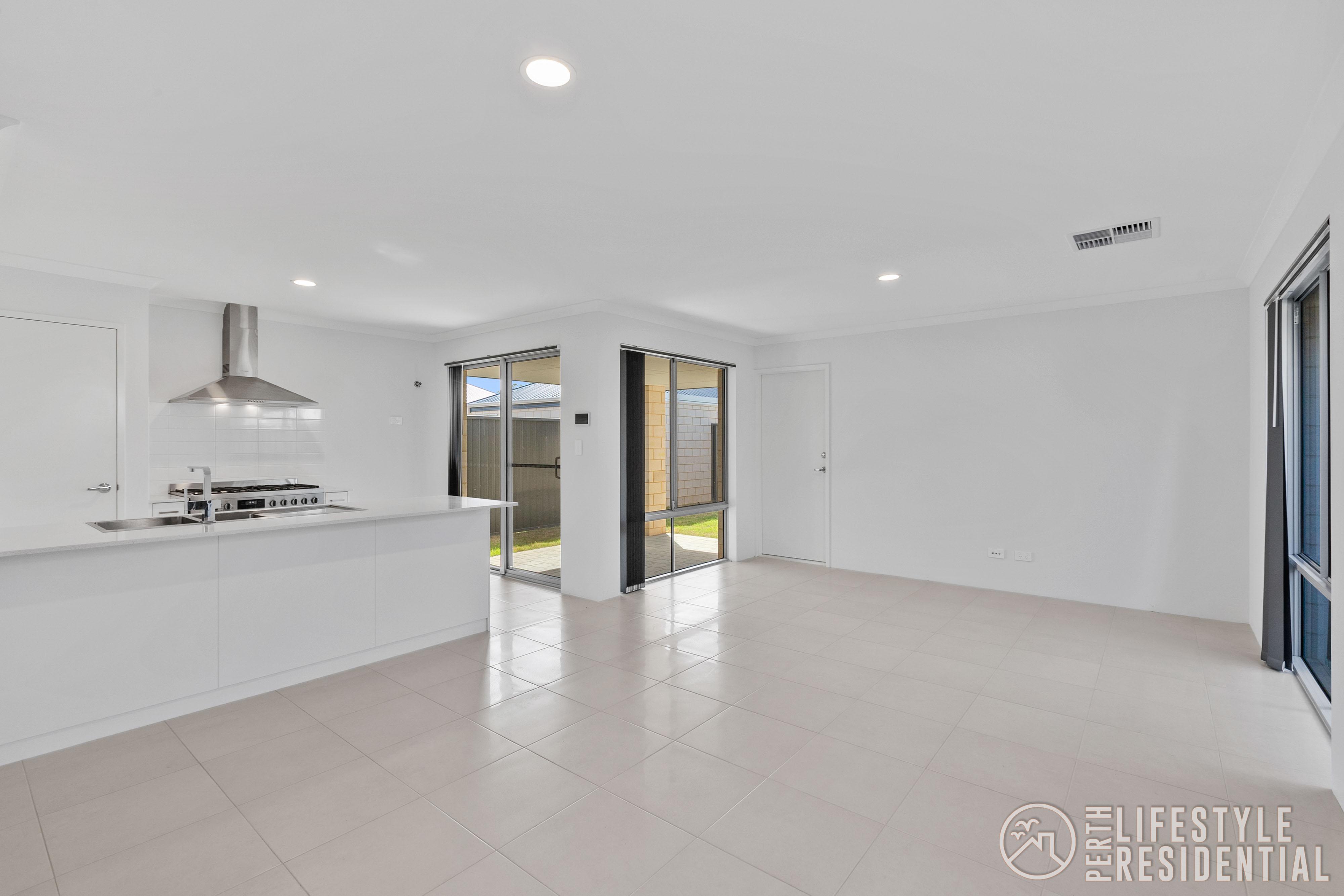 Available now – Great location and close to transport image 12