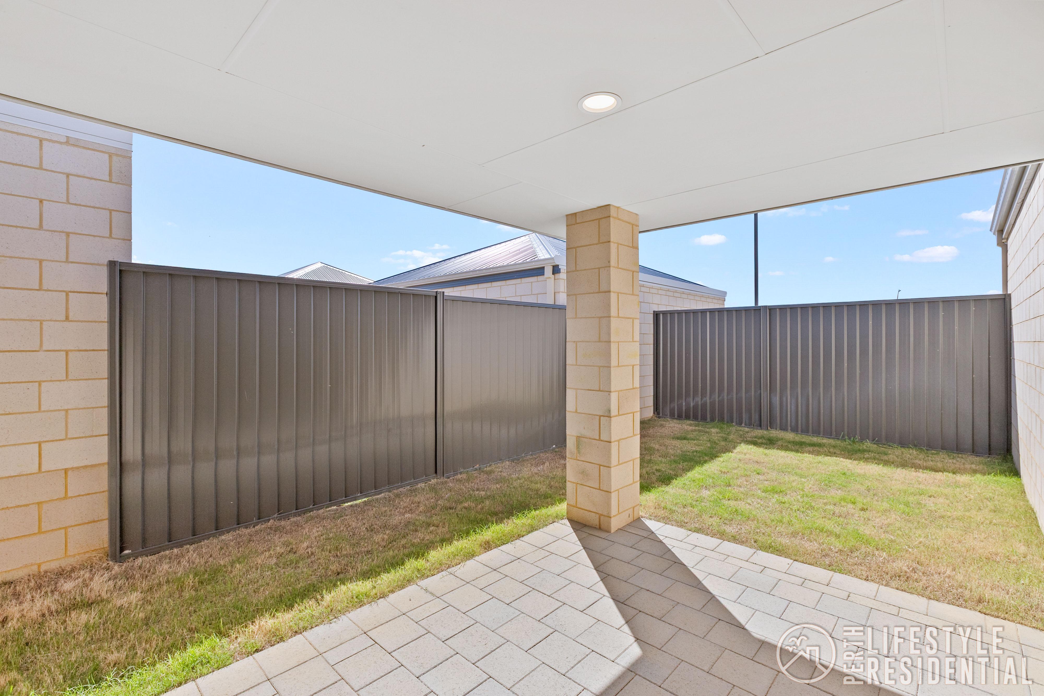 Available now – Great location and close to transport image 17