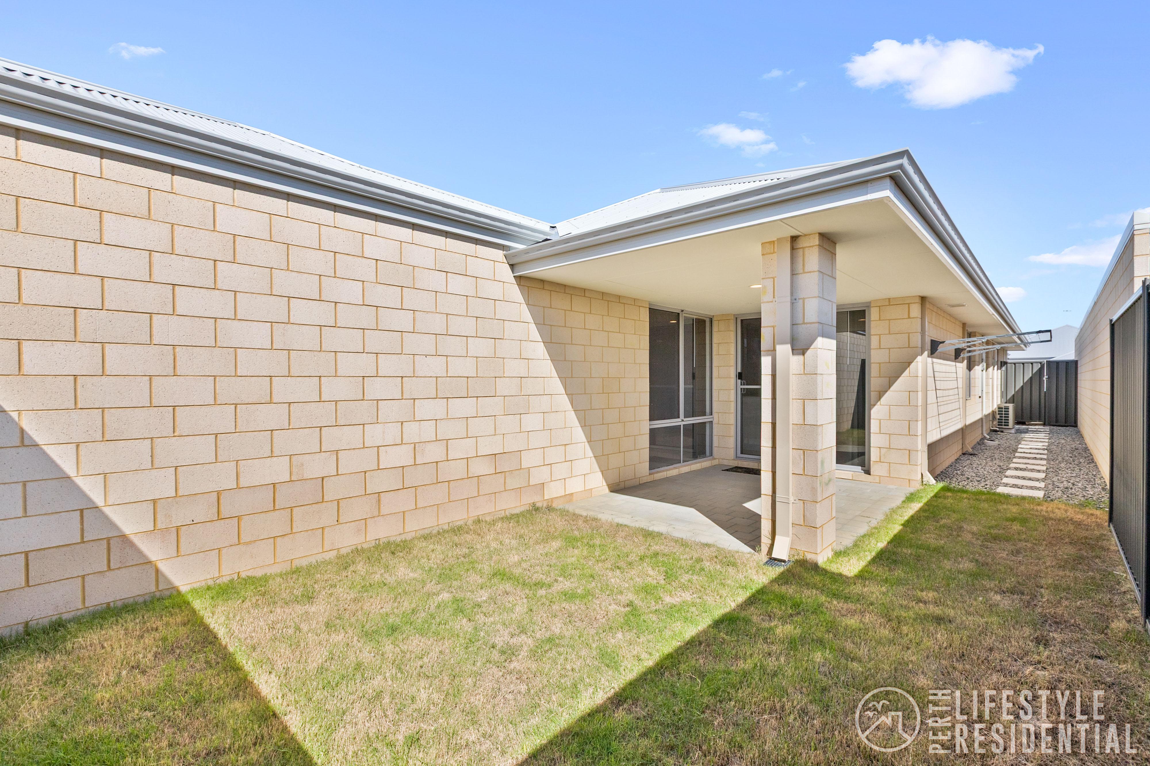 Available now – Great location and close to transport image 18