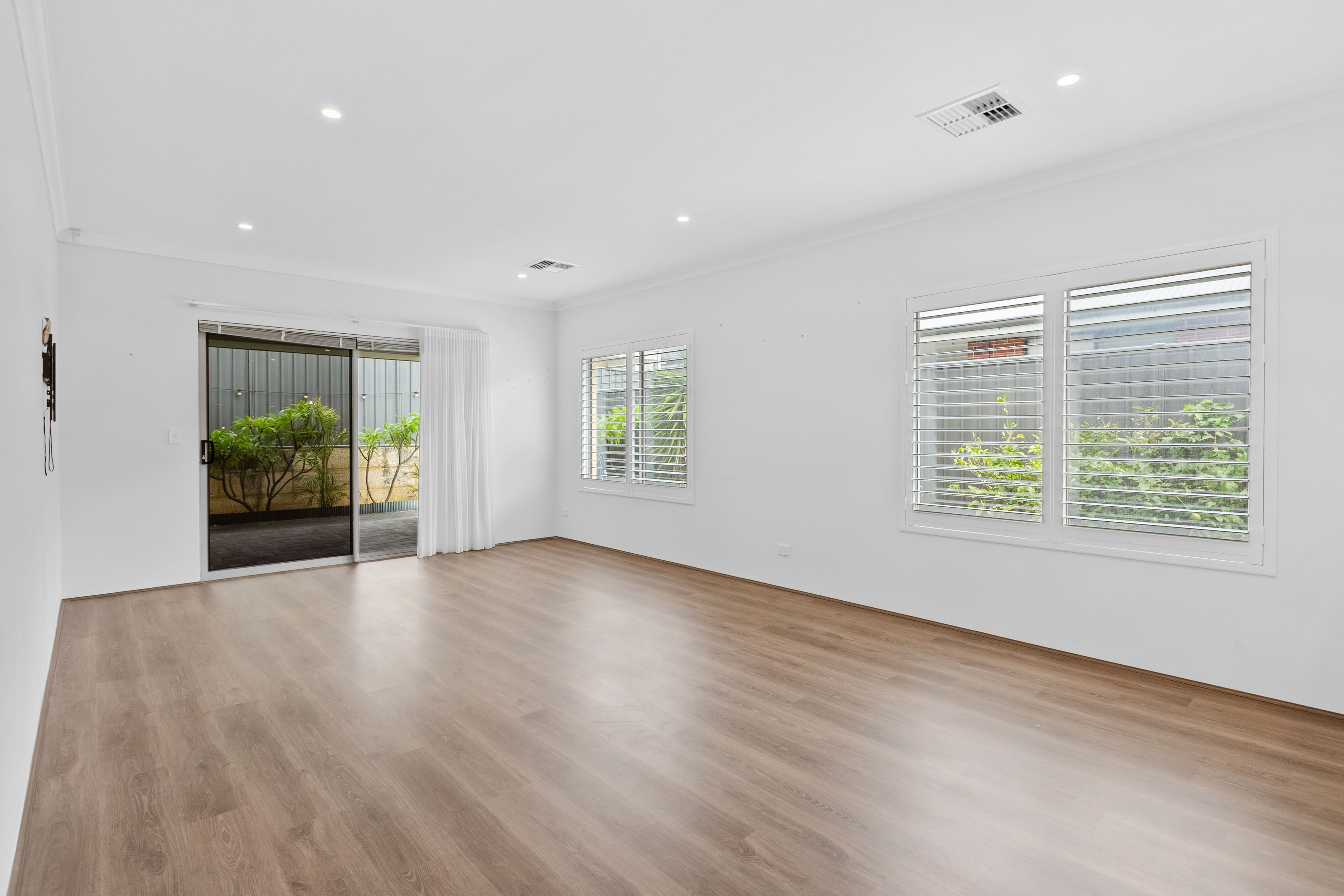 10 Pakooma Street, BANKSIA GROVE, WA, 6031 property image