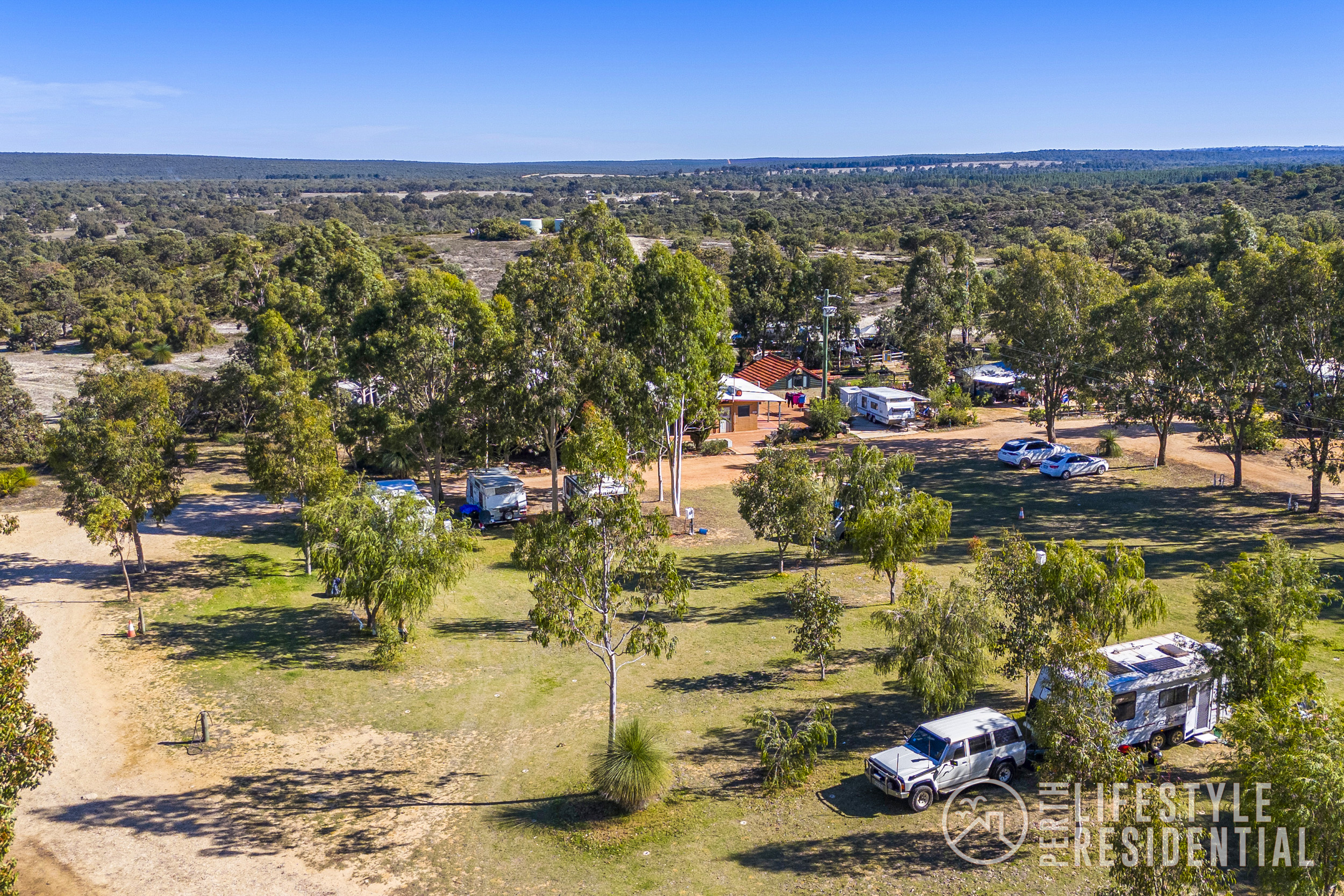 BACK TO NATURE CARAVAN PARK image 14