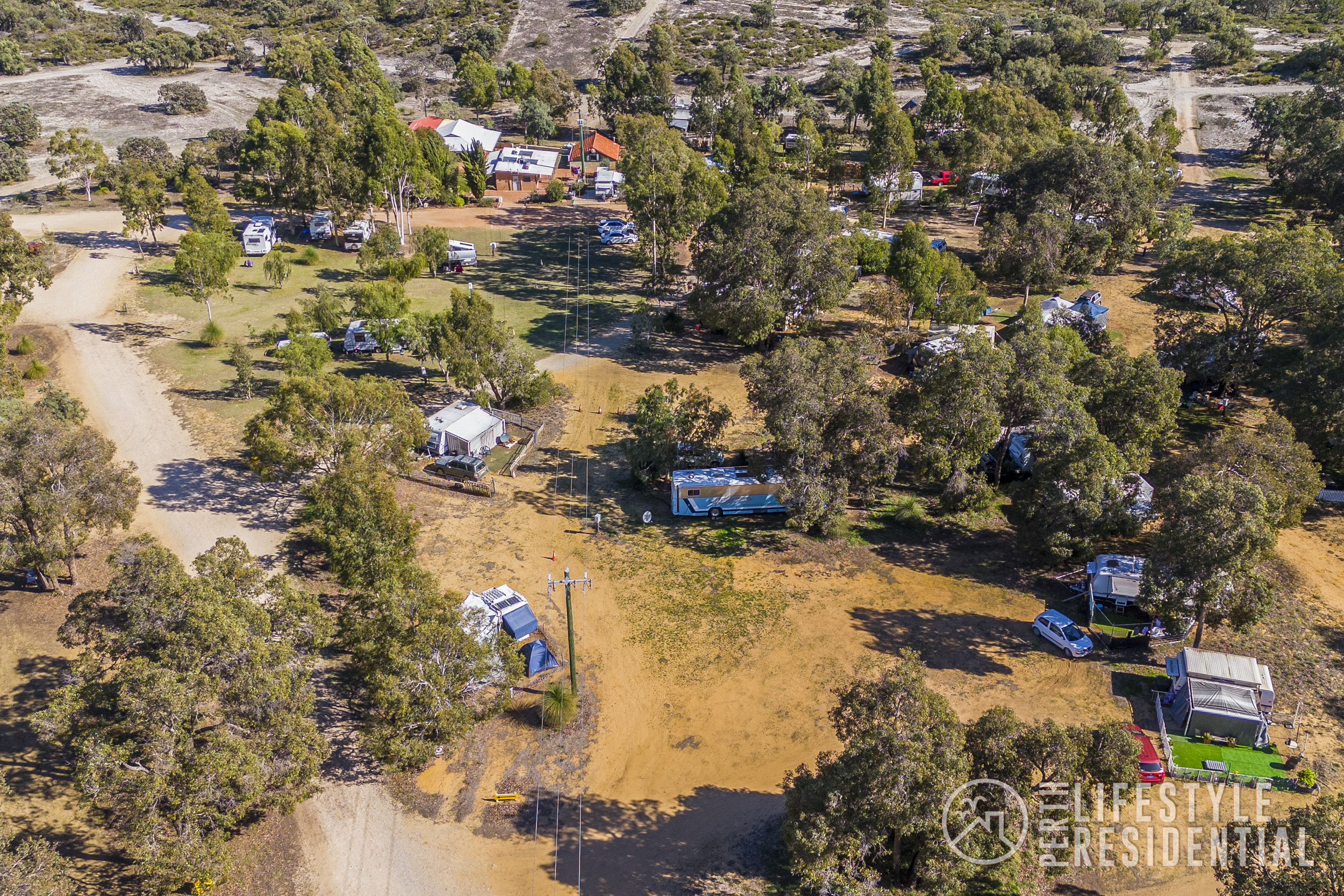 BACK TO NATURE CARAVAN PARK image 18