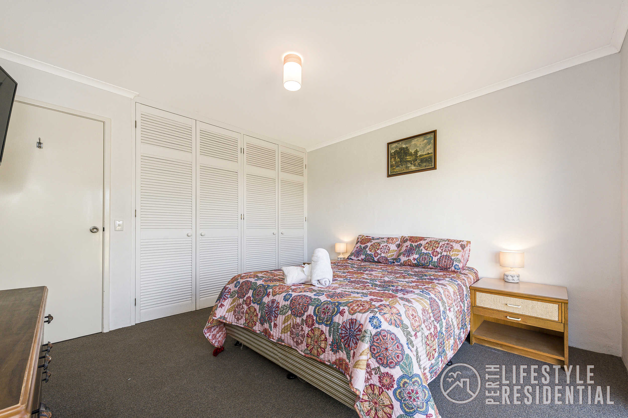 4/8 Collett Place, GUILDERTON, WA, 6041 property image
