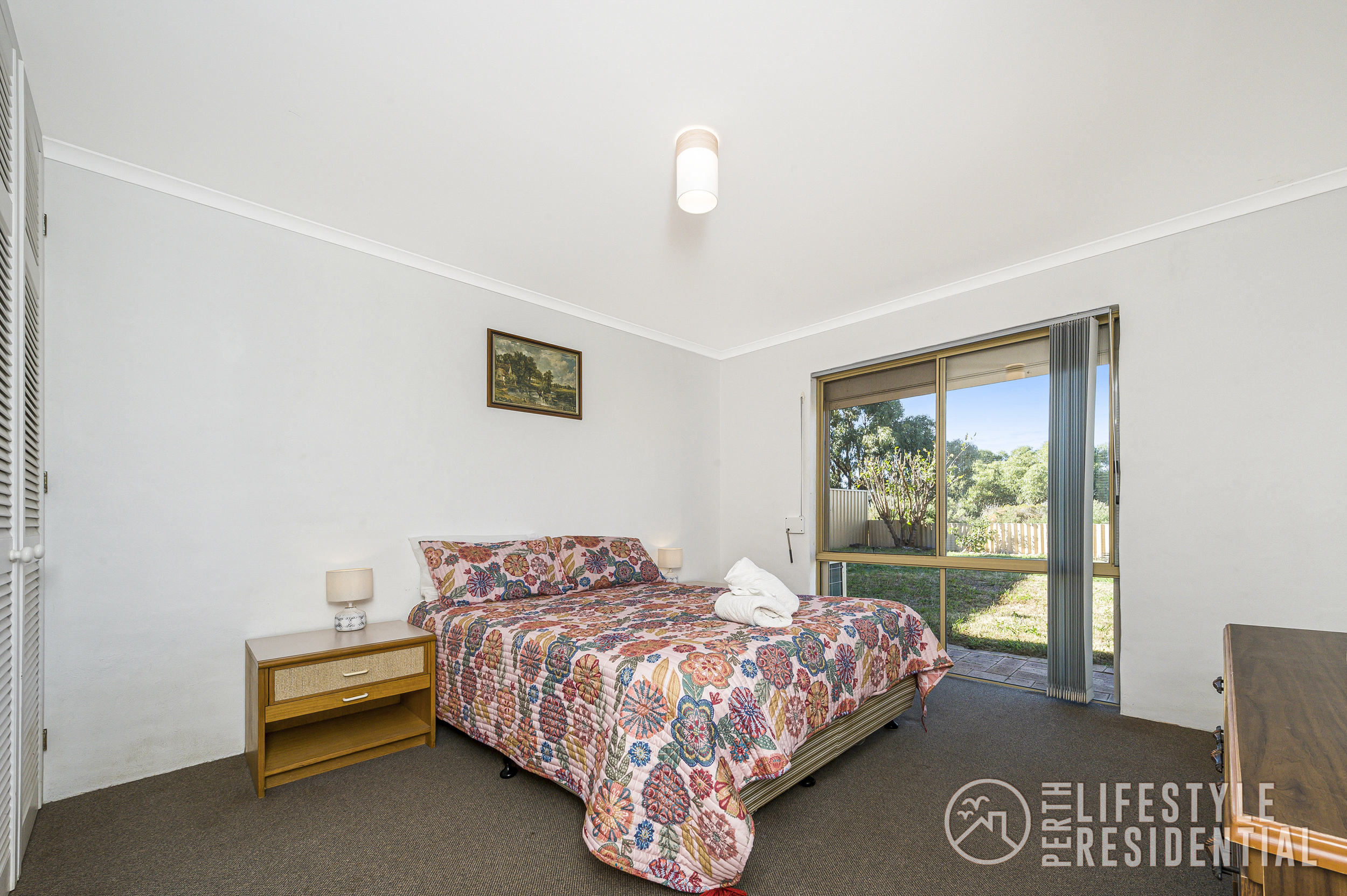 4/8 Collett Place, GUILDERTON, WA, 6041 property image