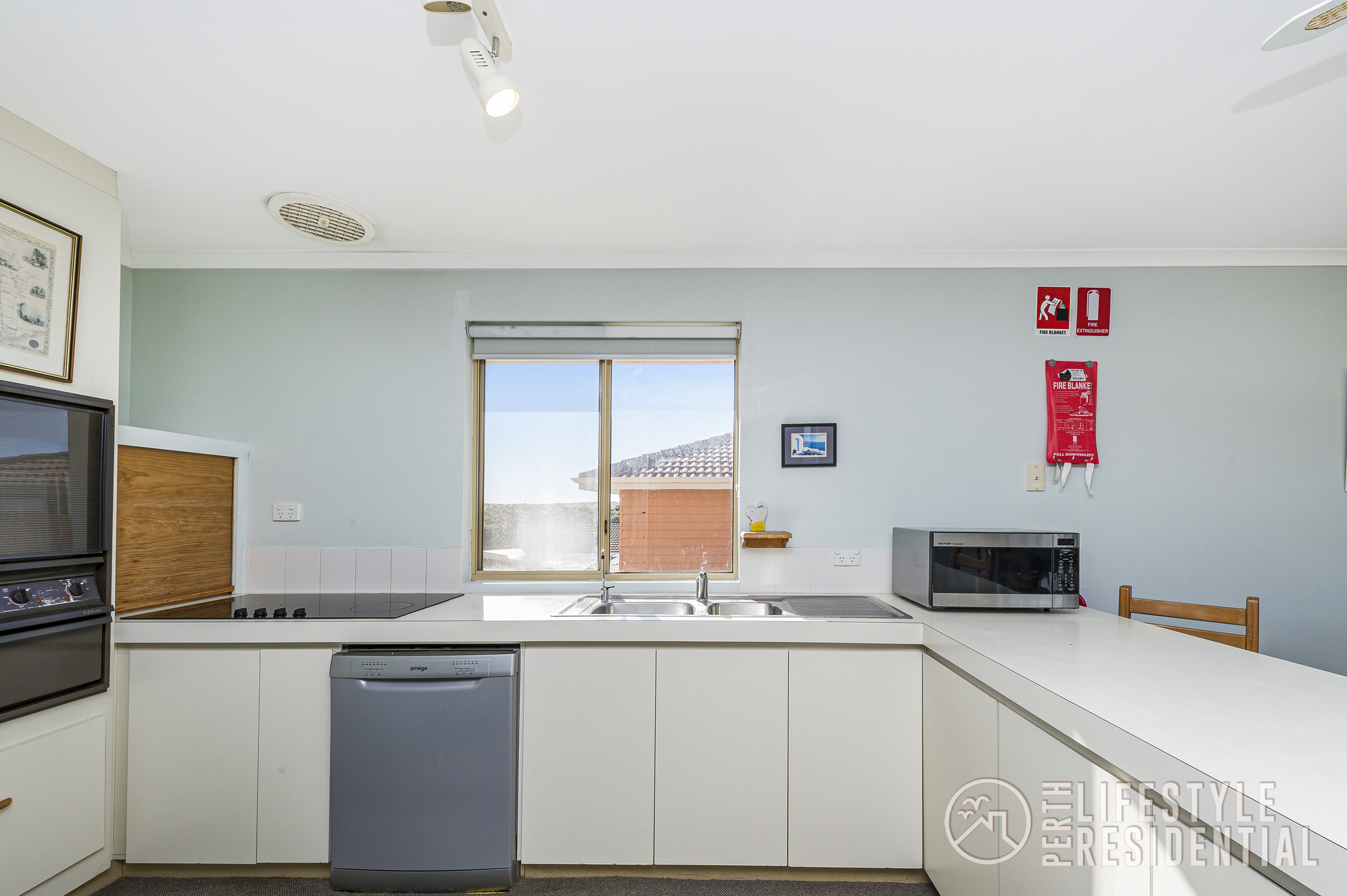 4/8 Collett Place, GUILDERTON, WA, 6041 property image