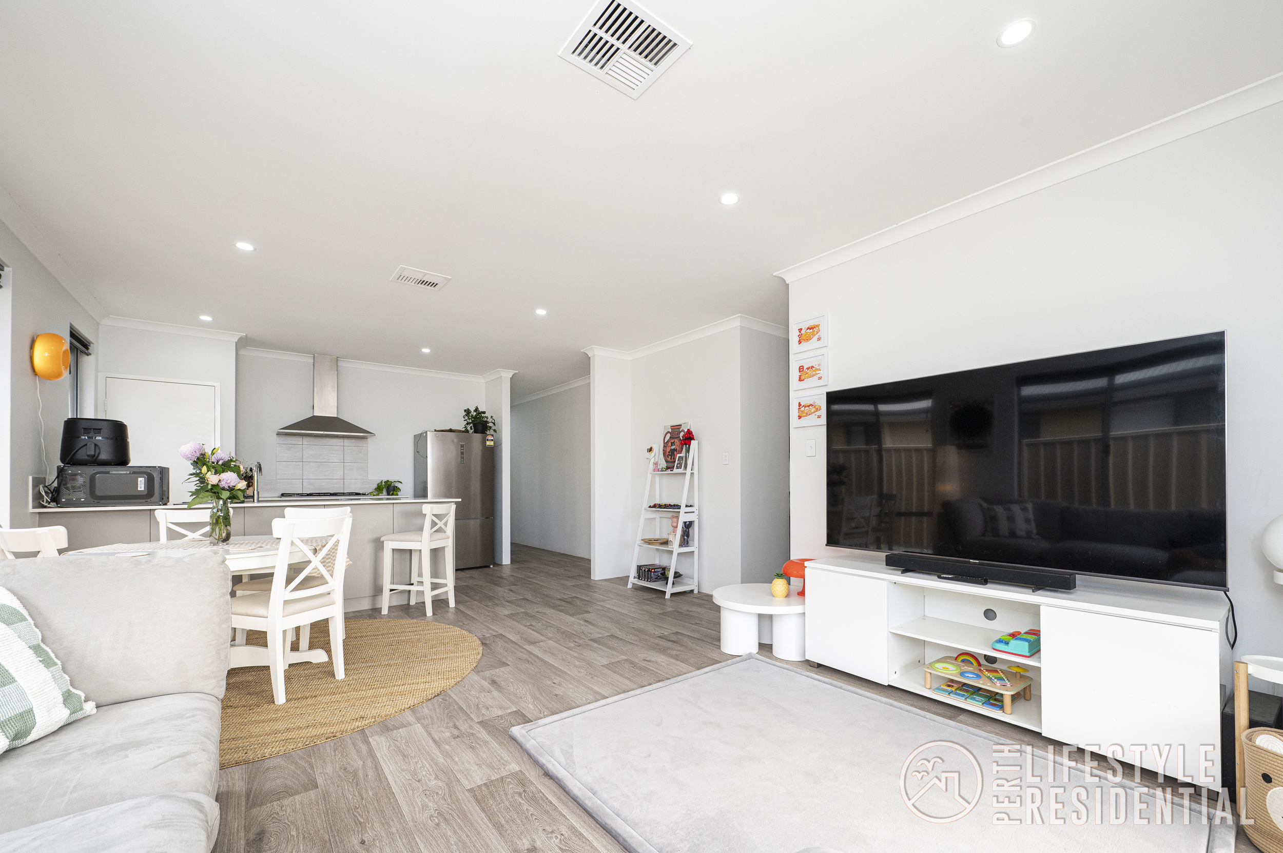 15 Thistle Way, TWO ROCKS, WA, 6037 property image