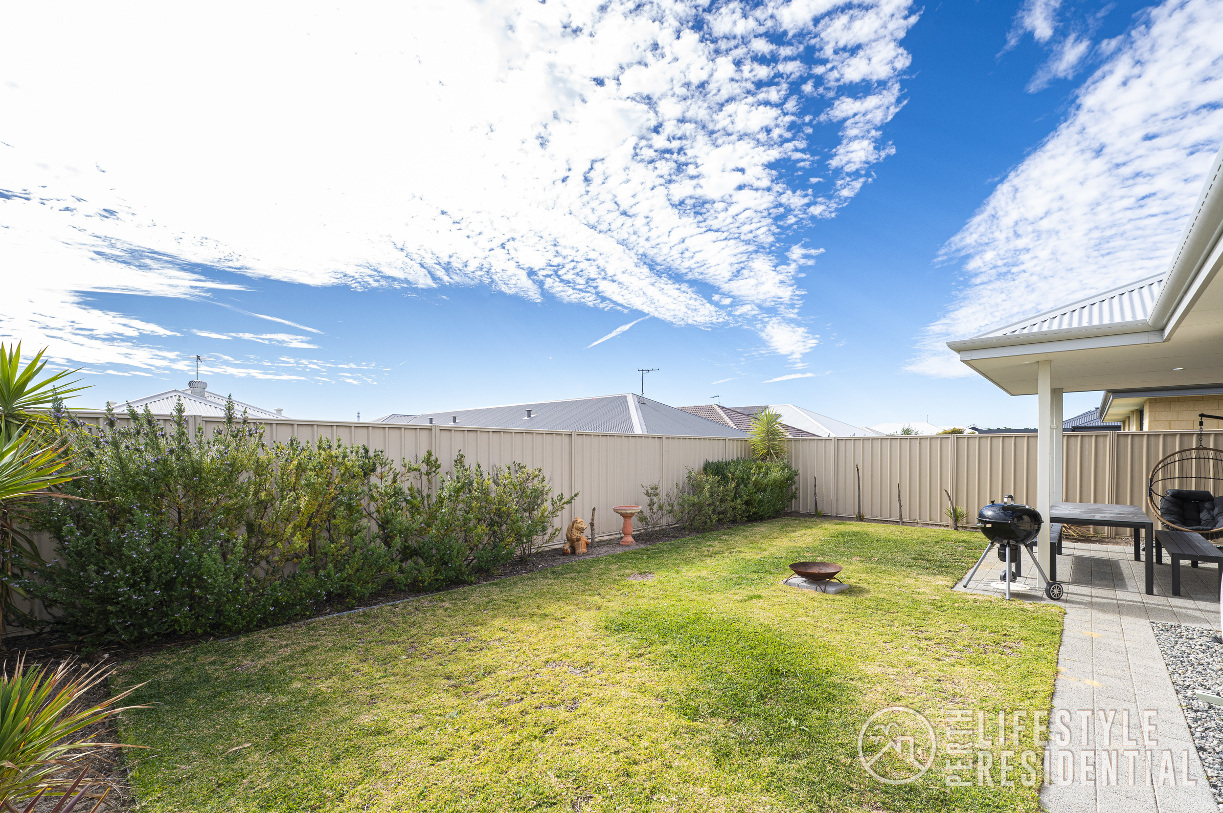 15 Thistle Way, TWO ROCKS, WA, 6037 property image