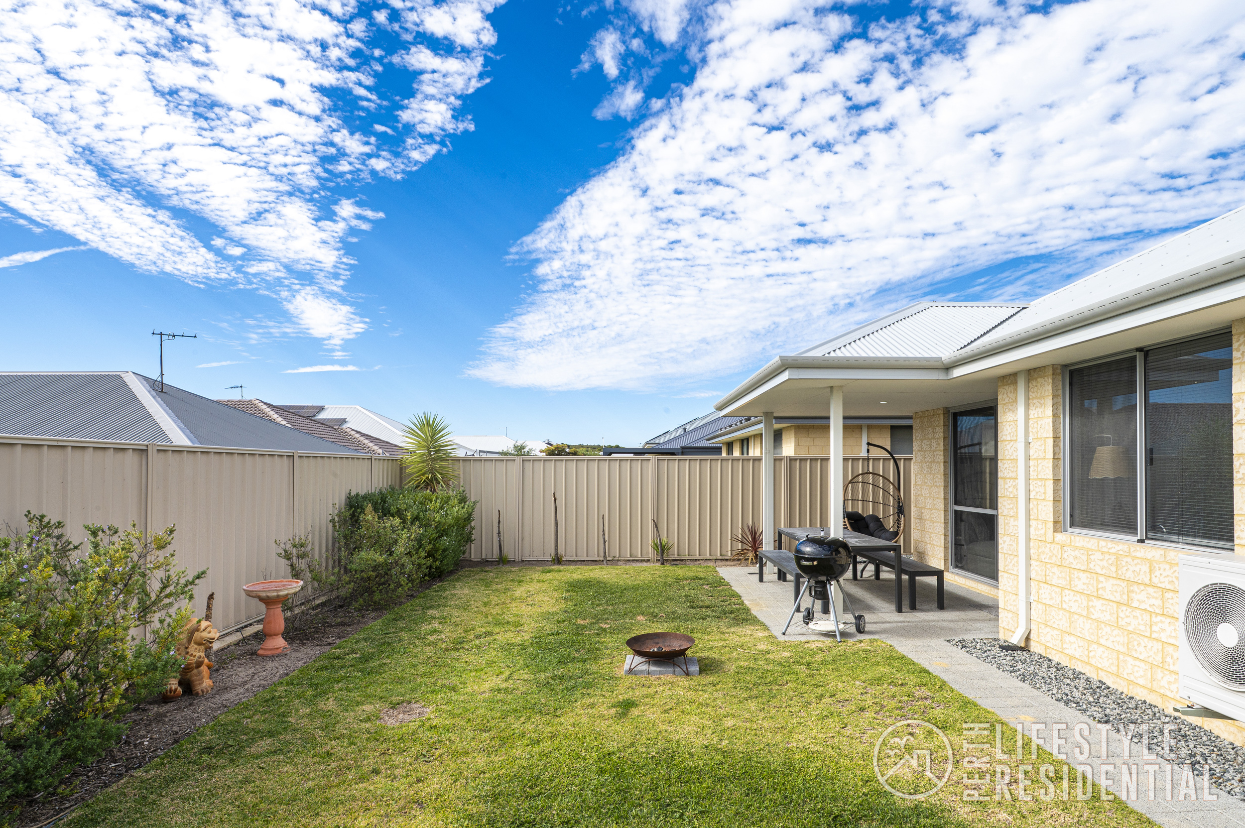 15 Thistle Way, TWO ROCKS, WA, 6037 property image