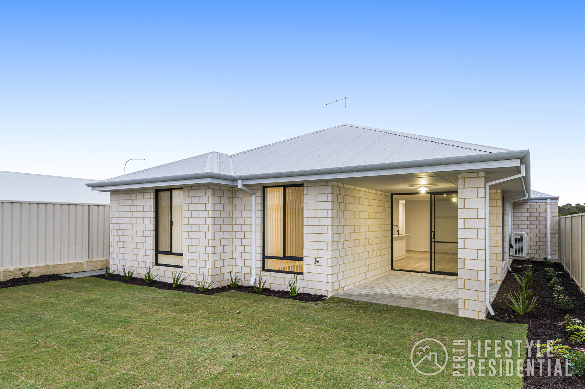 TWO ROCKS BEACH LIFESTYLE image 31