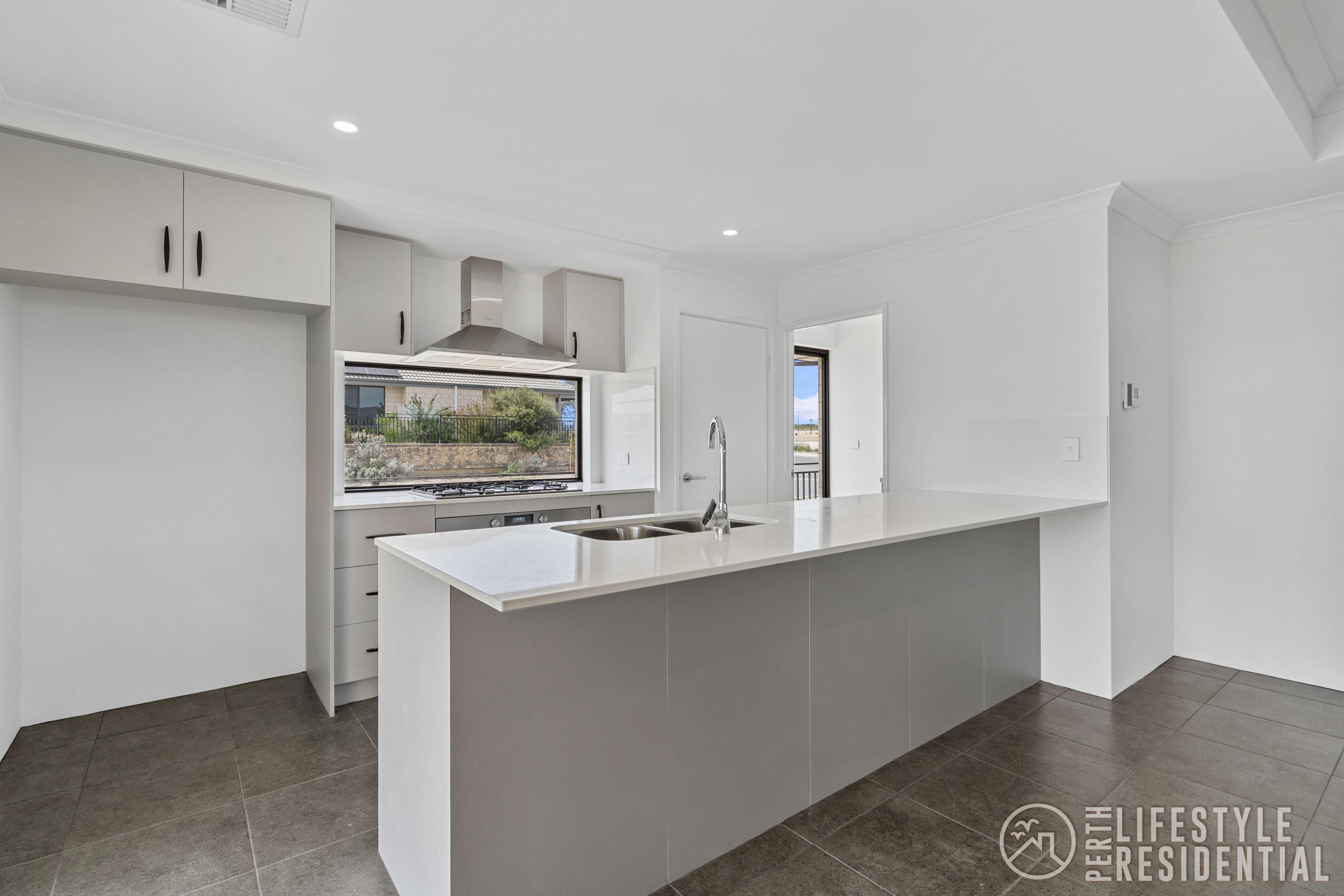 MODERN COASTAL LIVING IN TWO ROCKS image 9