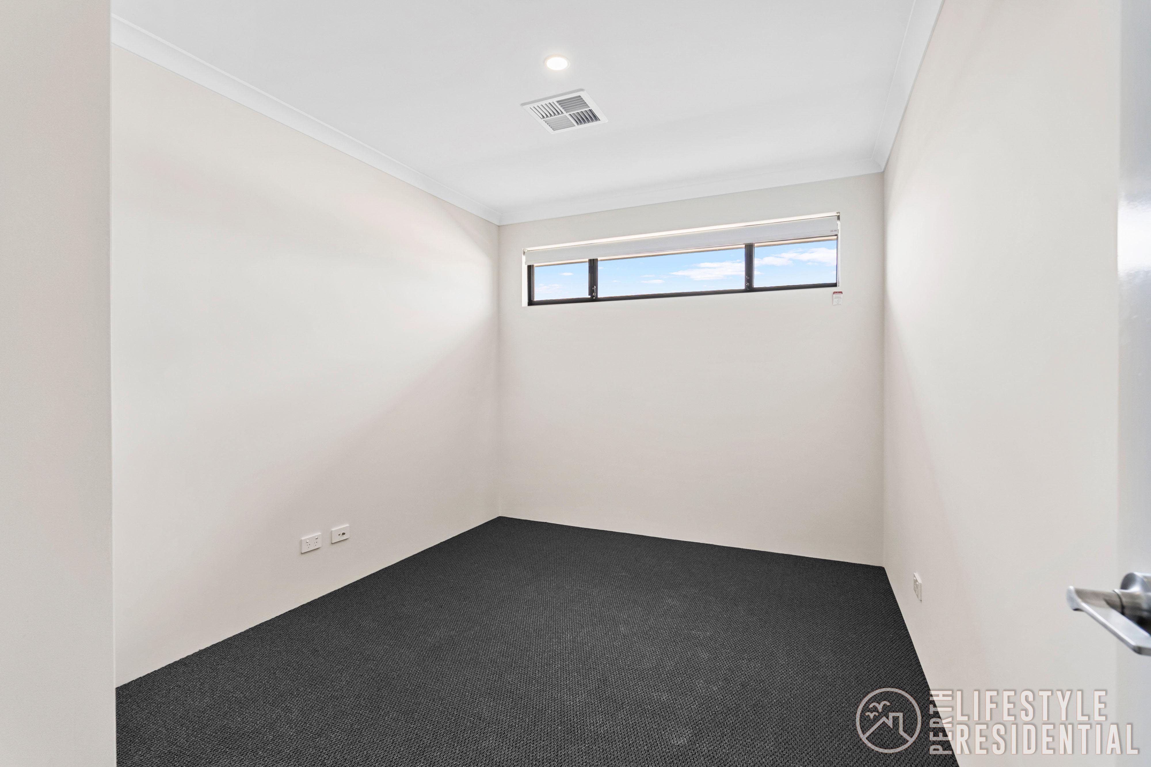 BRAND NEW 6 BEDROOM HOME WITH SEPERATE LIVING image 8