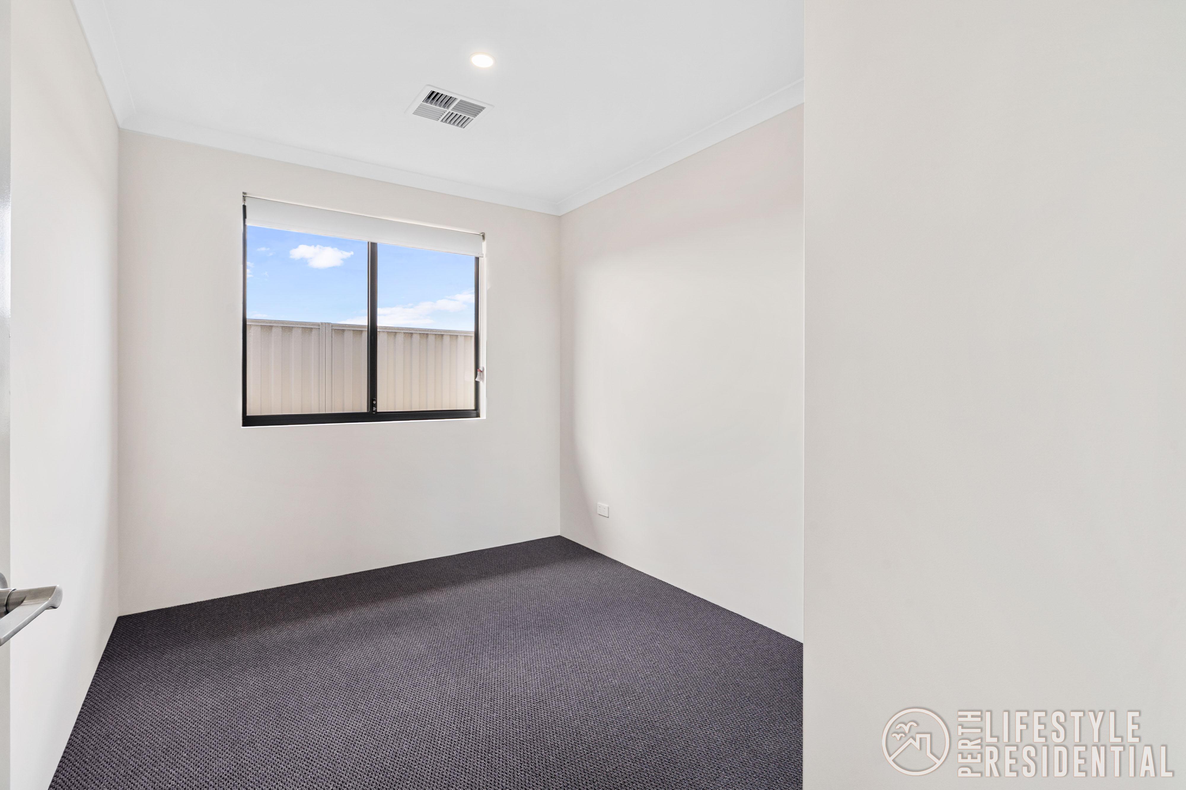 BRAND NEW 6 BEDROOM HOME WITH SEPERATE LIVING image 11