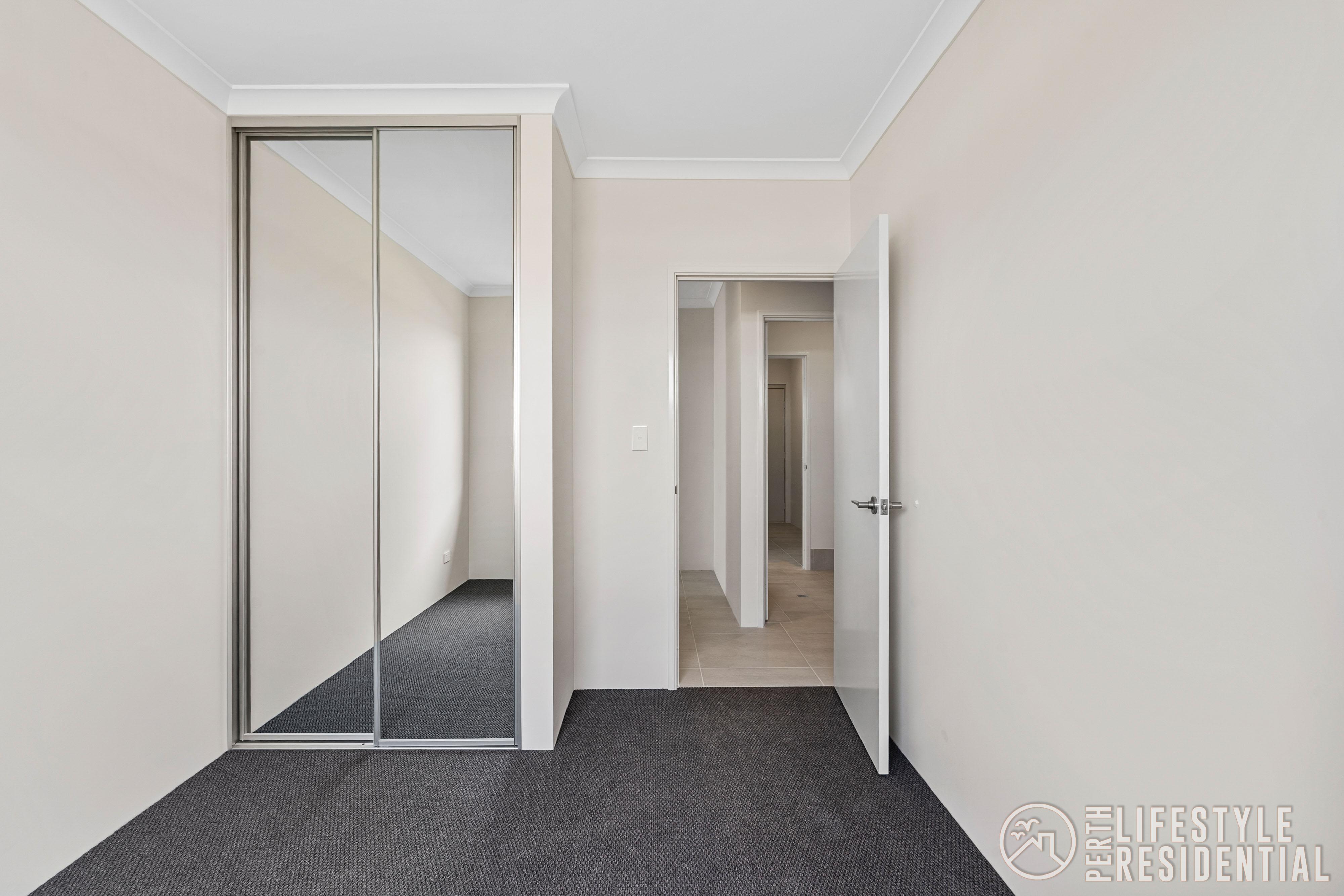 BRAND NEW 6 BEDROOM HOME WITH SEPERATE LIVING image 16