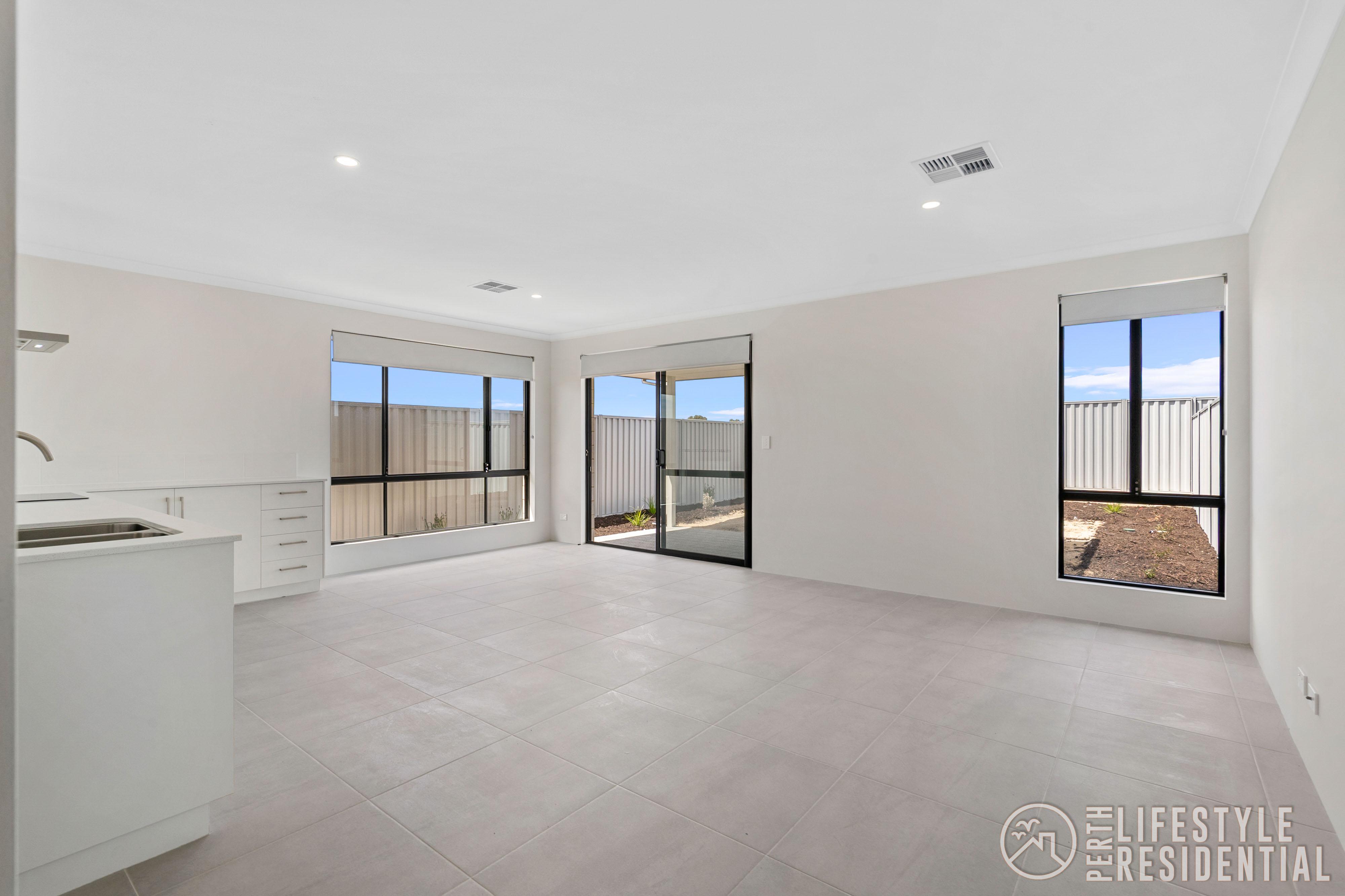 BRAND NEW 6 BEDROOM HOME WITH SEPERATE LIVING image 17
