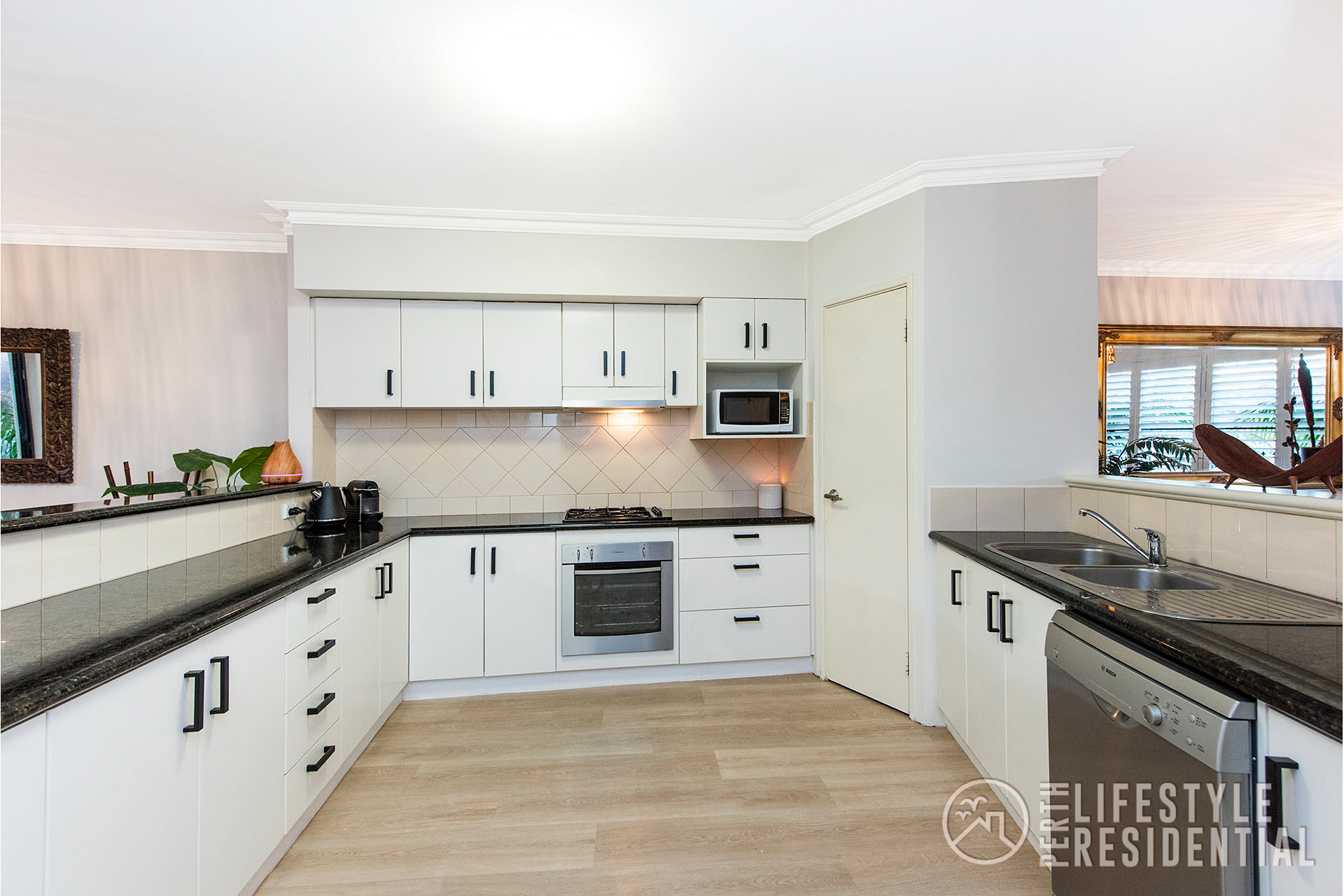 PRICE ADJUSTED – OPEN BY APPOINTMENT image 10