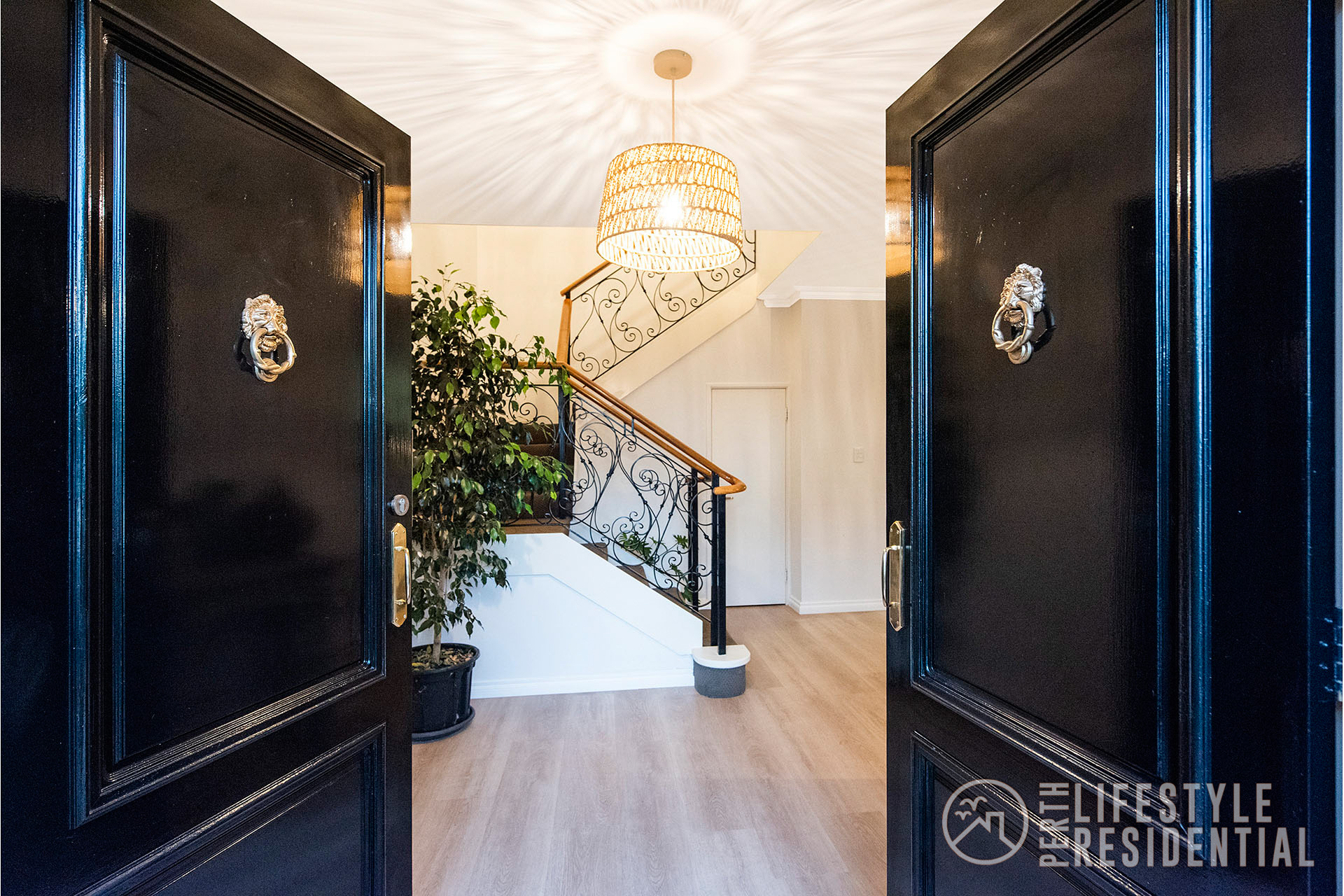 PRICE ADJUSTED – OPEN BY APPOINTMENT image 31